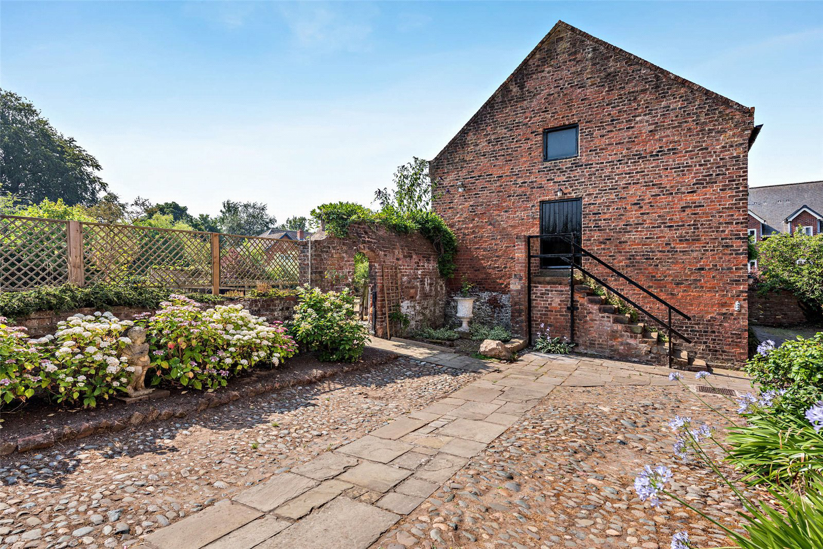 Parkgate Road, Neston, Cheshire, CH64, photo 30