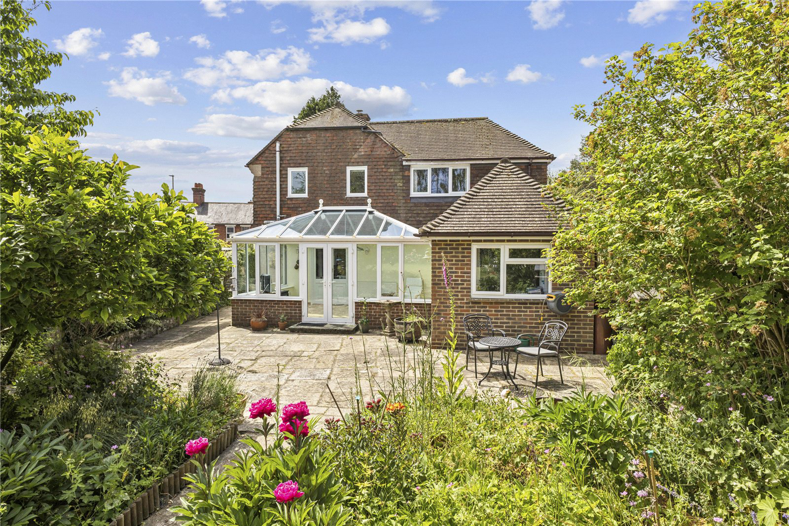 Petersfield Road, Midhurst, West Sussex, GU29