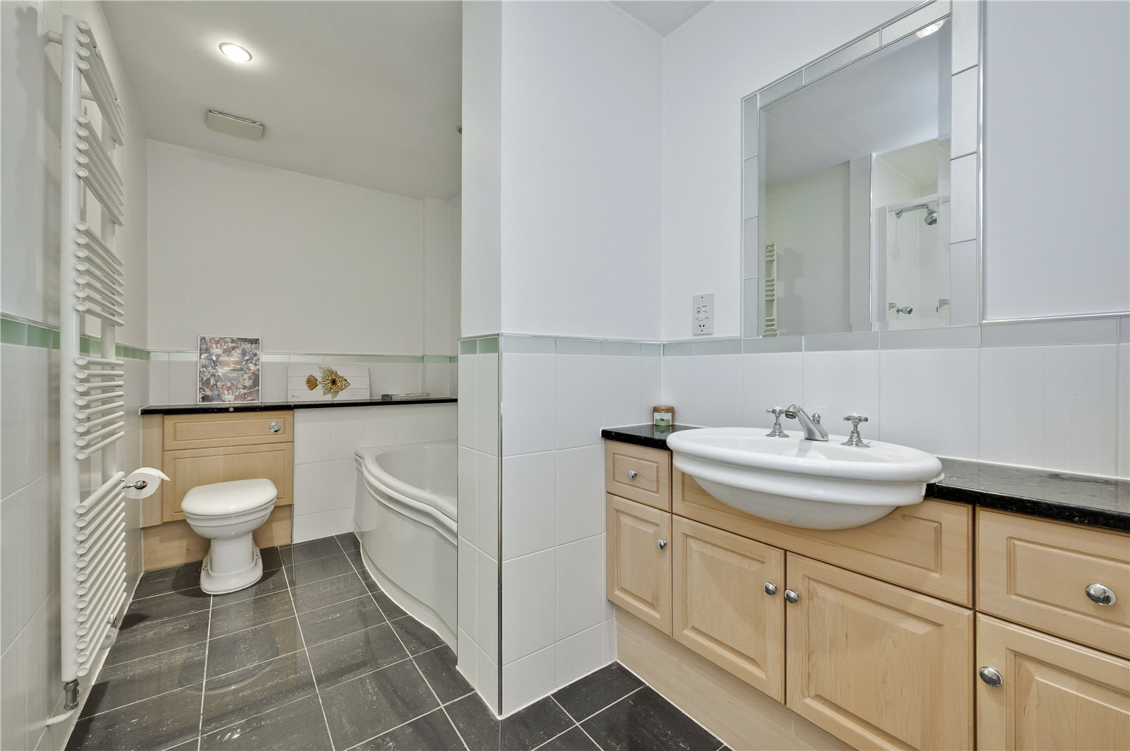 Hatchford Manor, Ockham Lane, Cobham, KT11, photo 13