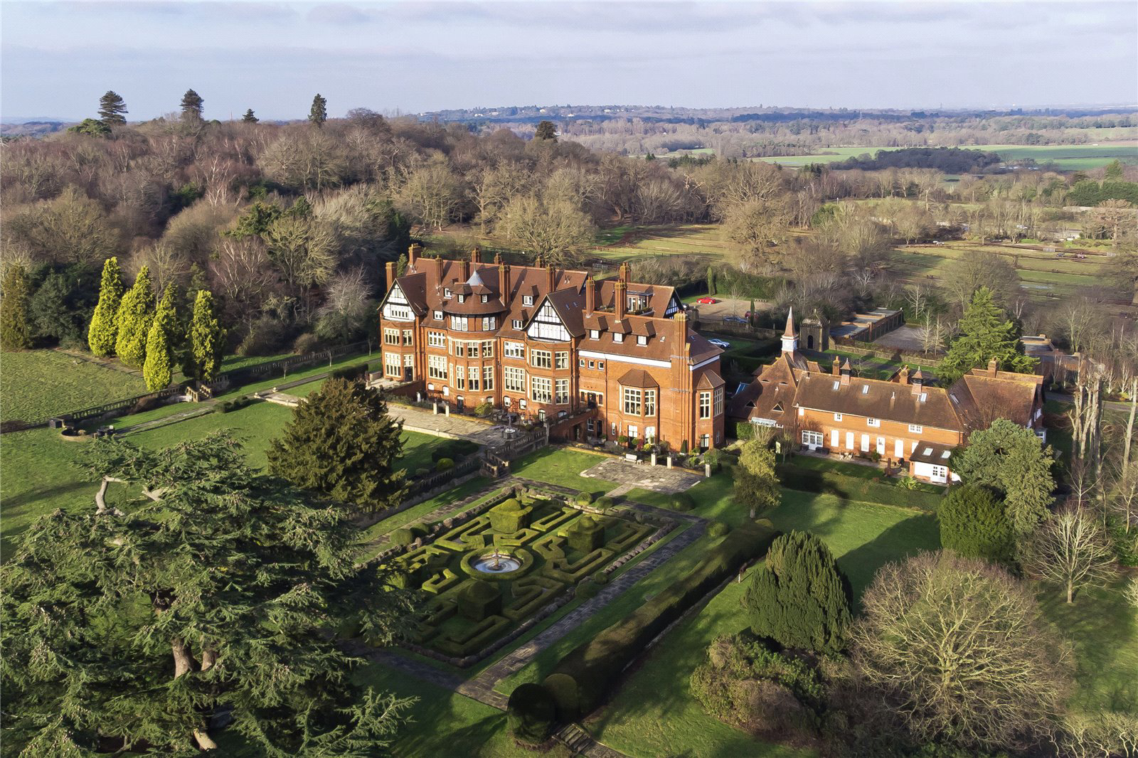 Hatchford Manor, Ockham Lane, Cobham, KT11, photo 28