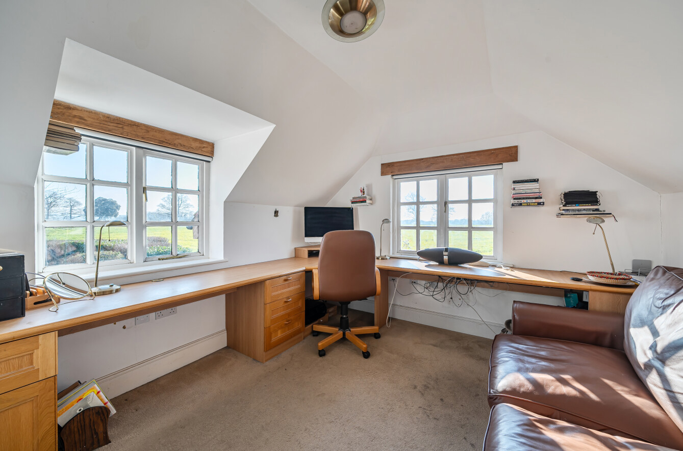 Long Reach, Ockham, Surrey, GU23, photo 16