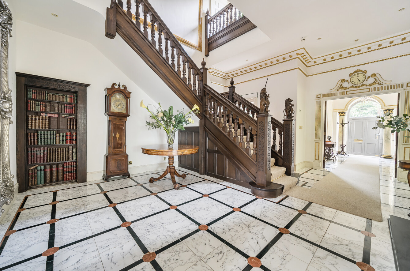 Maywood Drive, Camberley, Surrey, GU15, photo 2