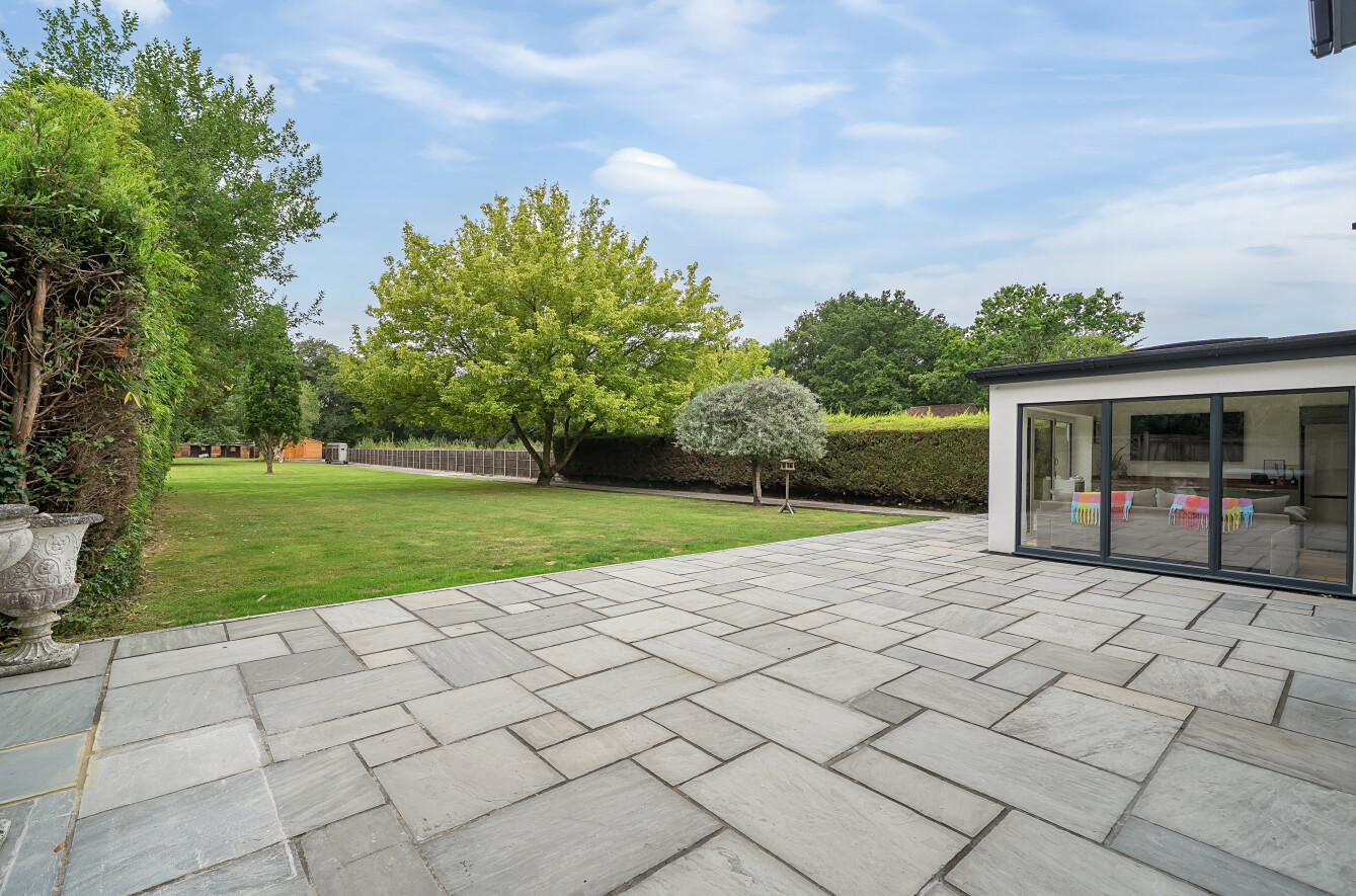 New Lane, Sutton Green, Guildford, Surrey, GU4, photo 4
