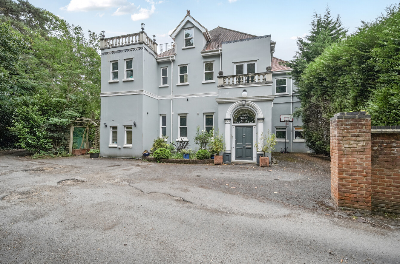 Maywood Drive, Camberley, Surrey, GU15, photo 45