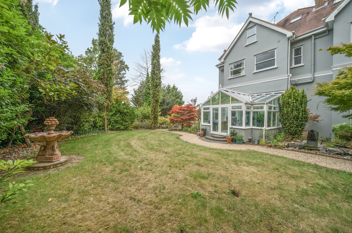 Maywood Drive, Camberley, Surrey, GU15, photo 41