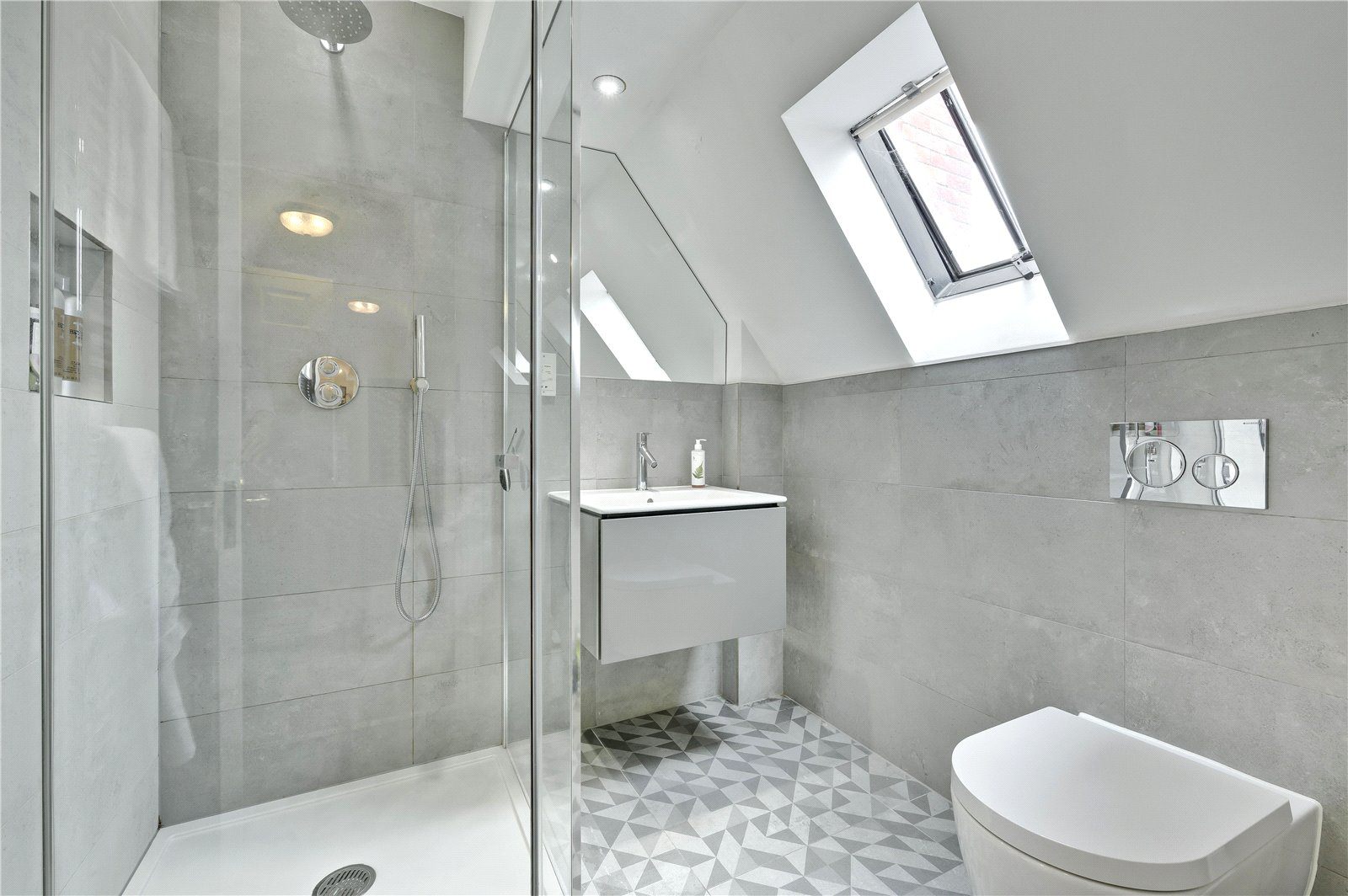 Hatchford Manor, Ockham Lane, Cobham, KT11, photo 12