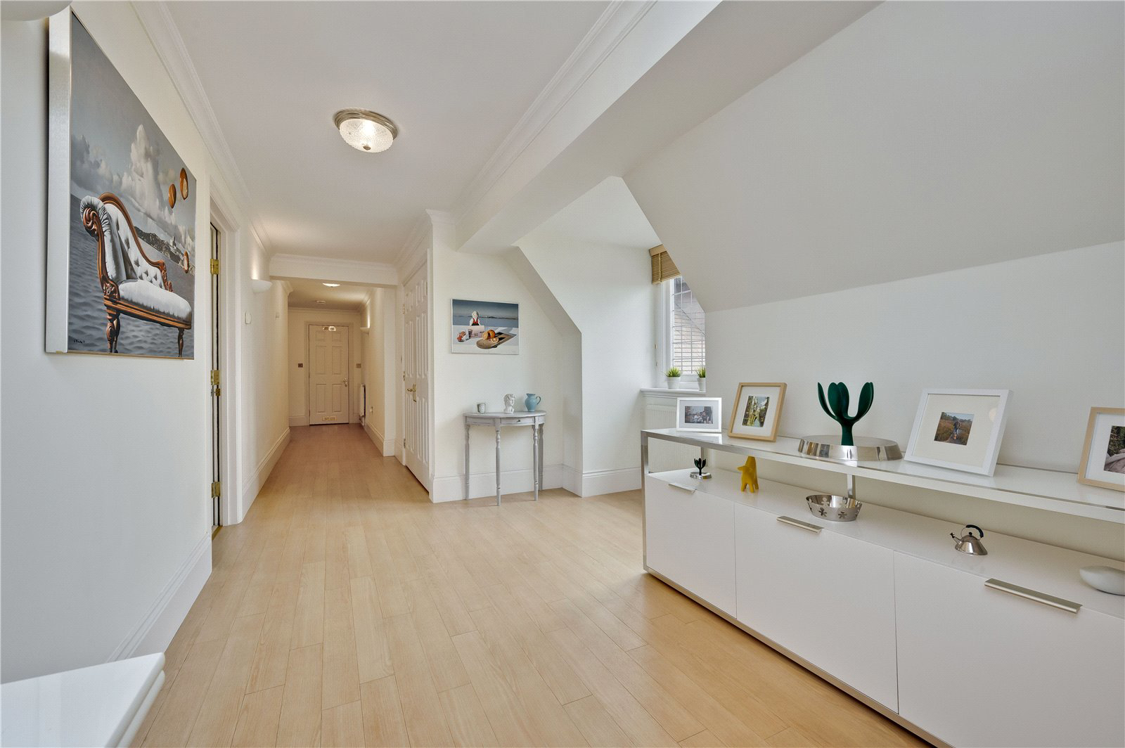 Hatchford Manor, Ockham Lane, Cobham, KT11, photo 15