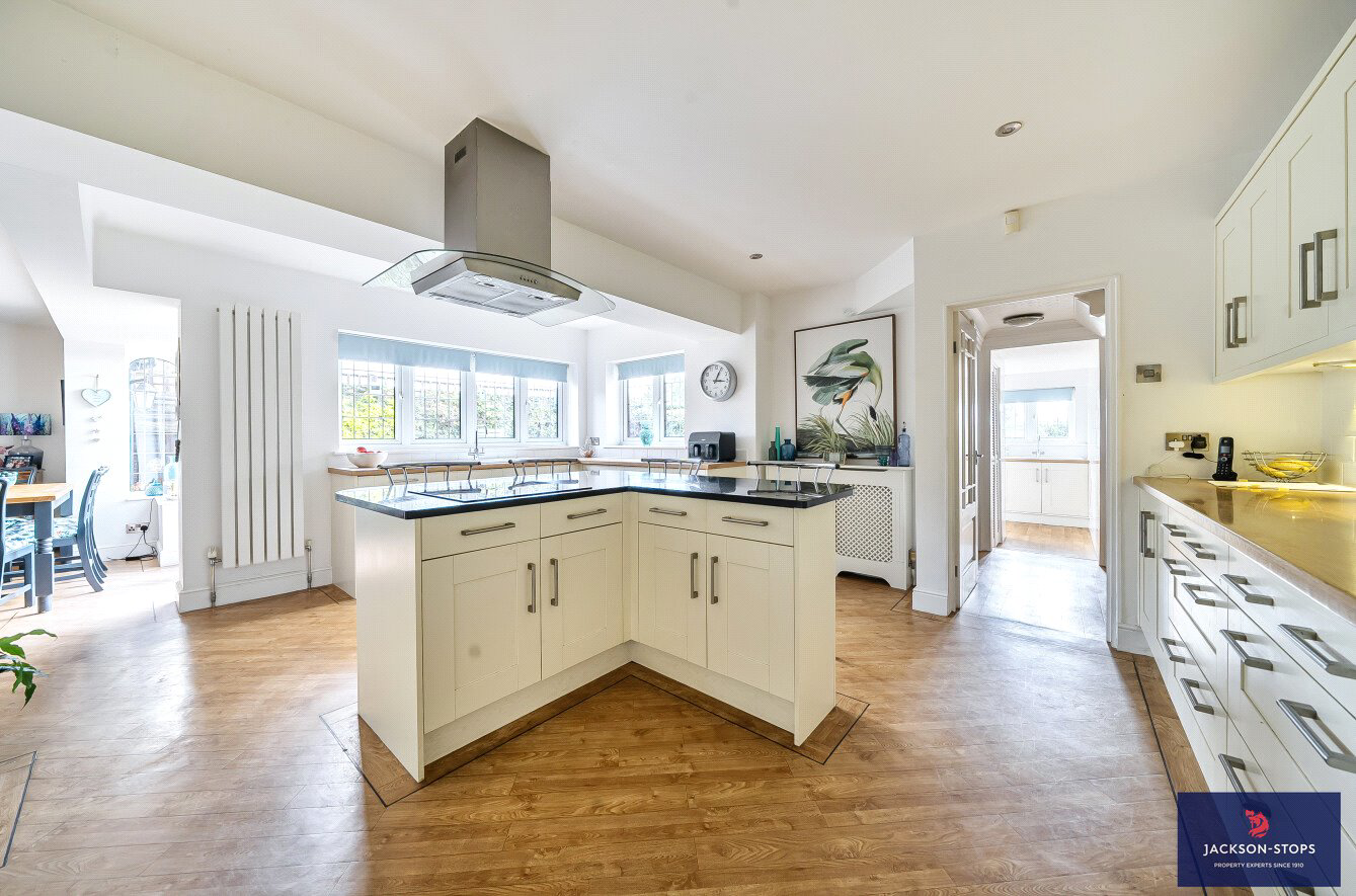 Watling Street, Little Brickhill, Milton Keynes, MK17, photo 7