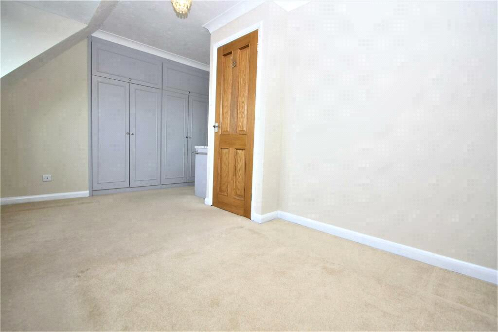 Armstrong Close, Newmarket, Suffolk, CB8, photo 13