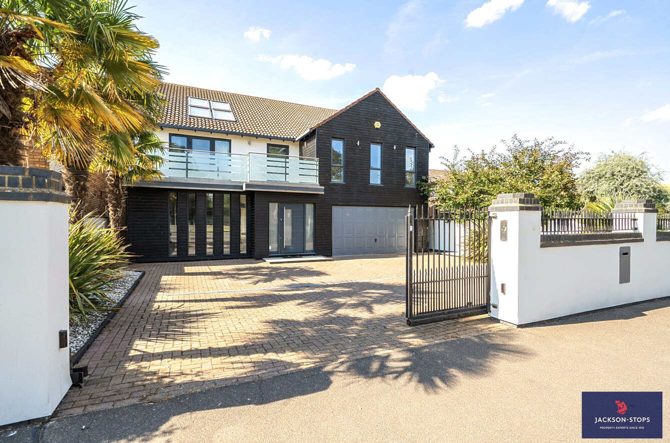 Birdcage Walk, Newmarket, Suffolk, CB8