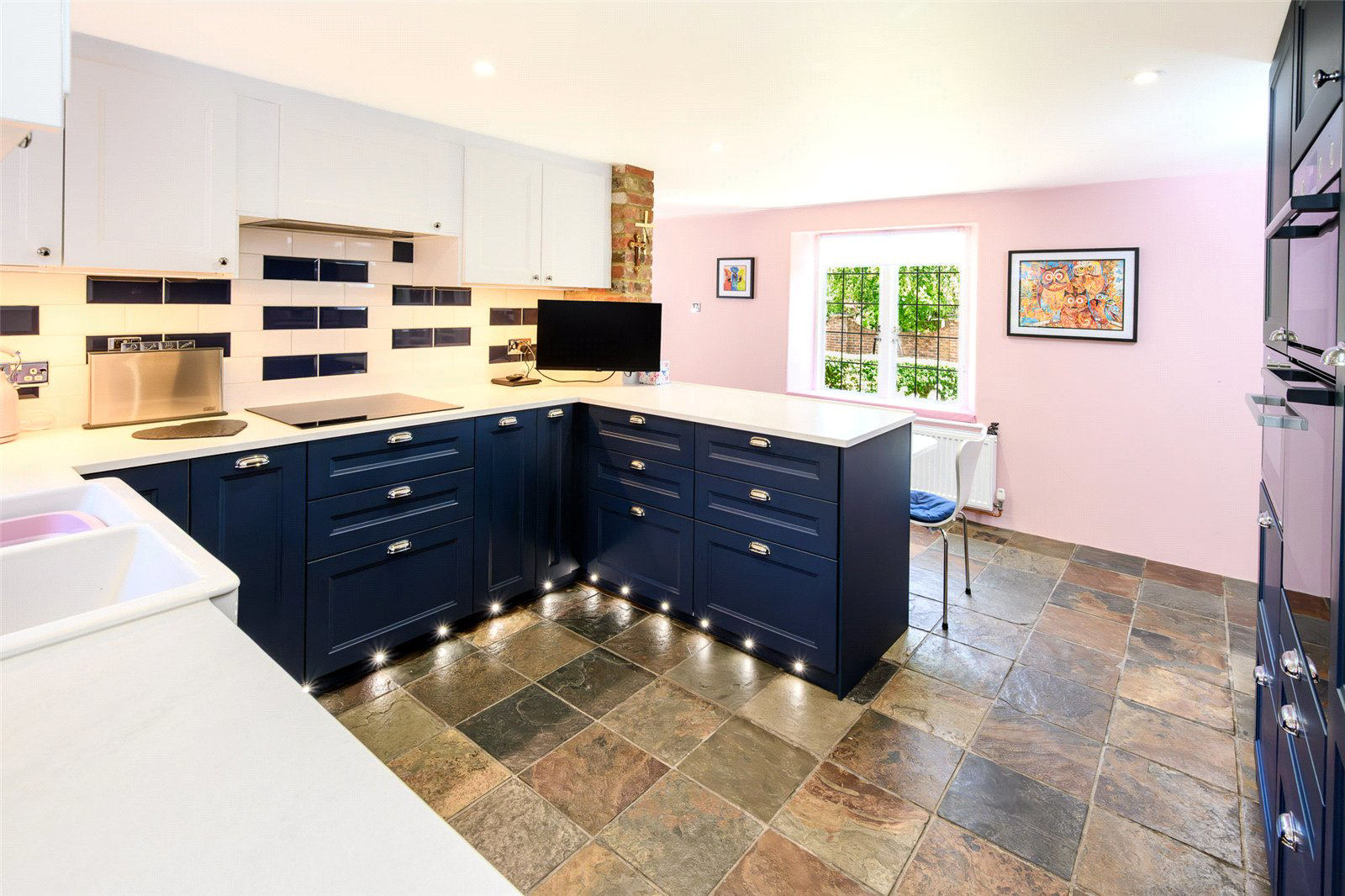 Clenston Road, Winterborne Stickland, Blandford Forum, Dorset, DT11, photo 5