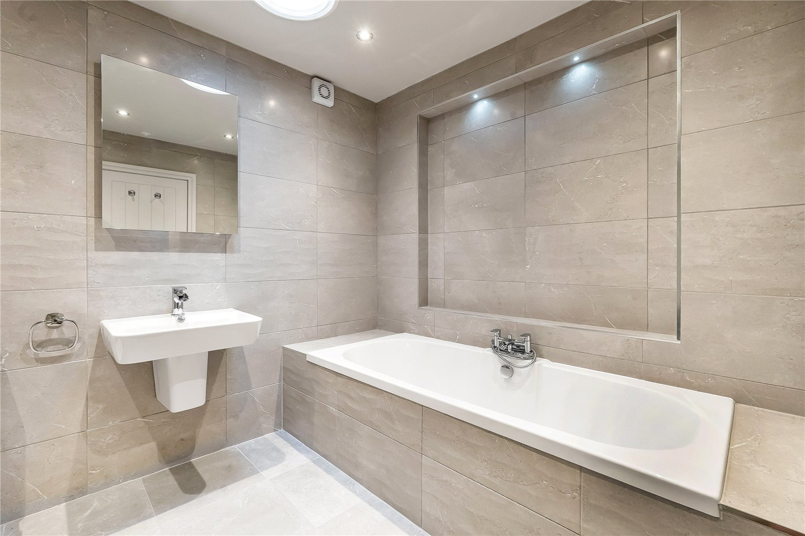 Evesham Road North, Reigate, Surrey, RH2, photo 14