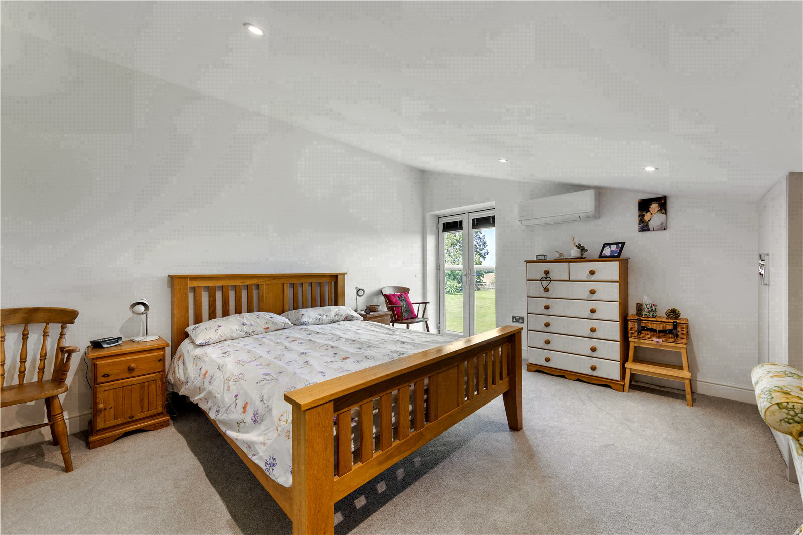Church Road, Catworth, Huntingdonshire, PE28, photo 13