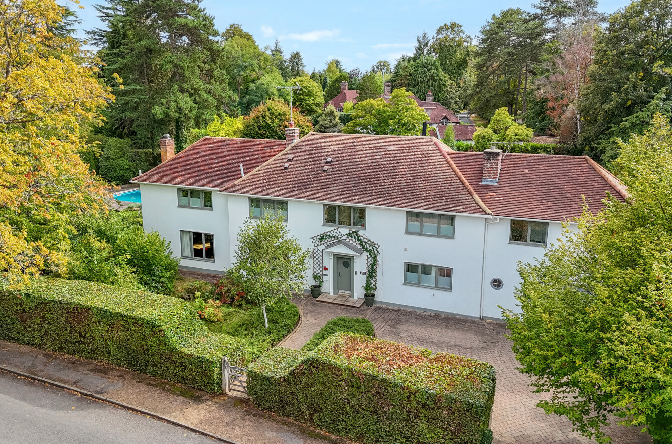 Hockering Road, Woking, Surrey, GU22, photo 47