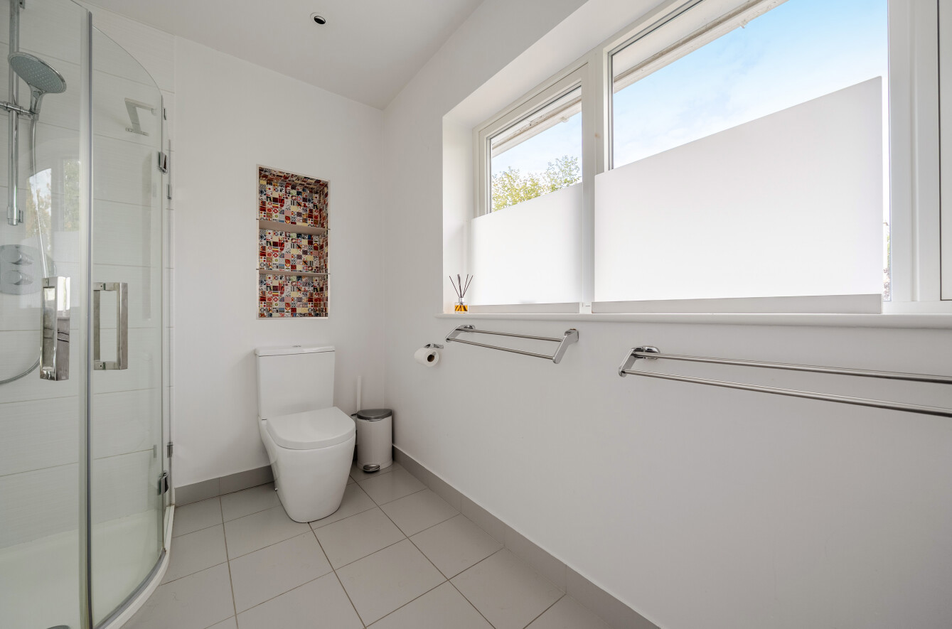 Hockering Road, Woking, Surrey, GU22, photo 43