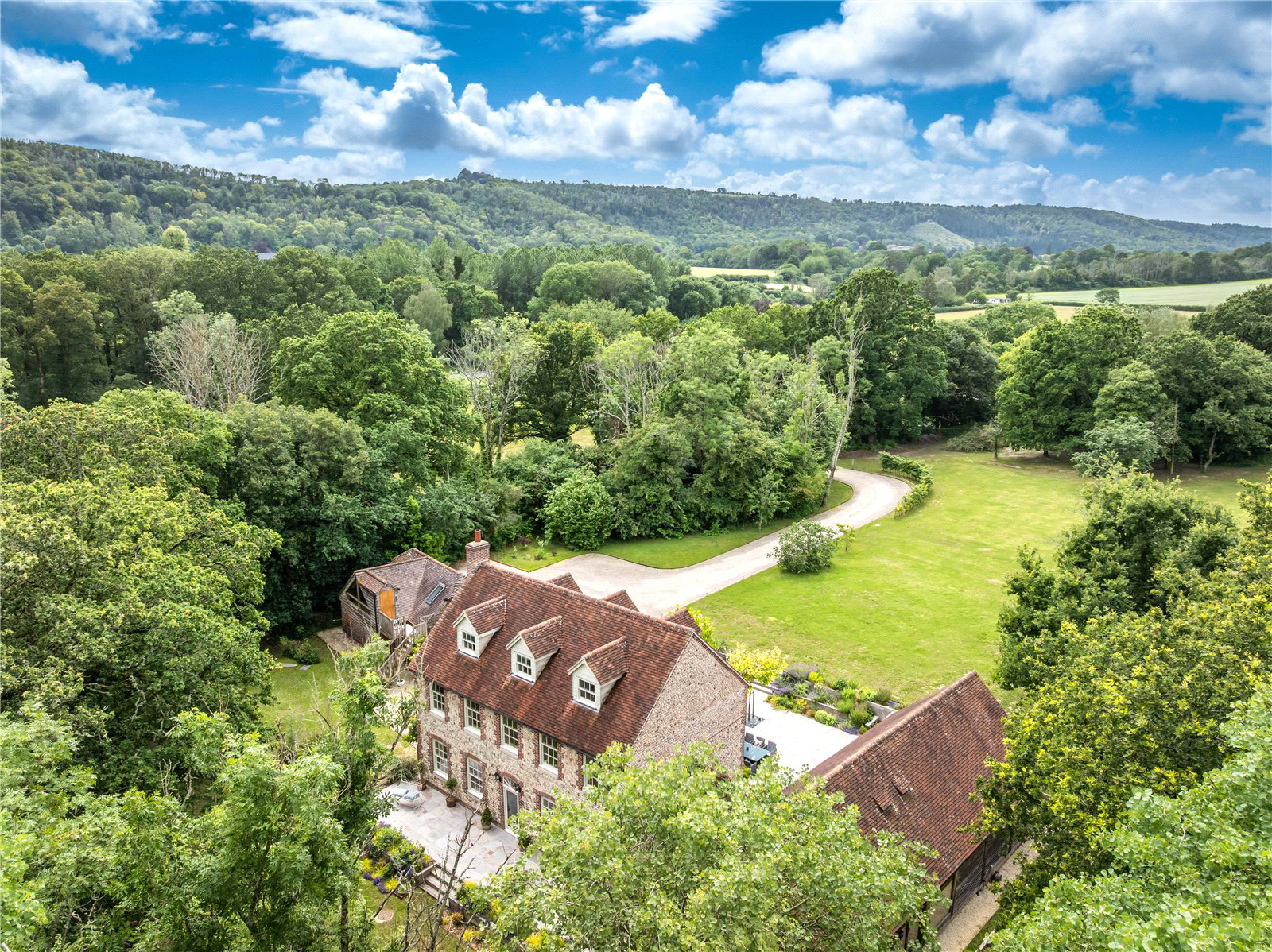 Dye House Lane, Duncton, Petworth, West Sussex, GU28