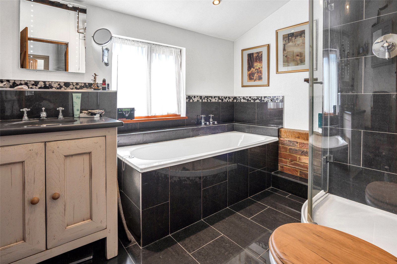 Grd Floor Bathroom