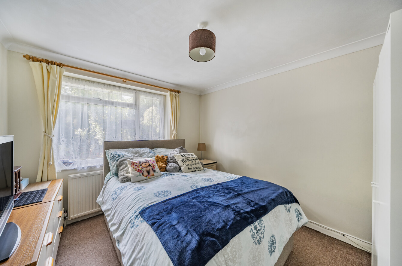 Fenns Lane, West End, Woking, GU24, photo 22