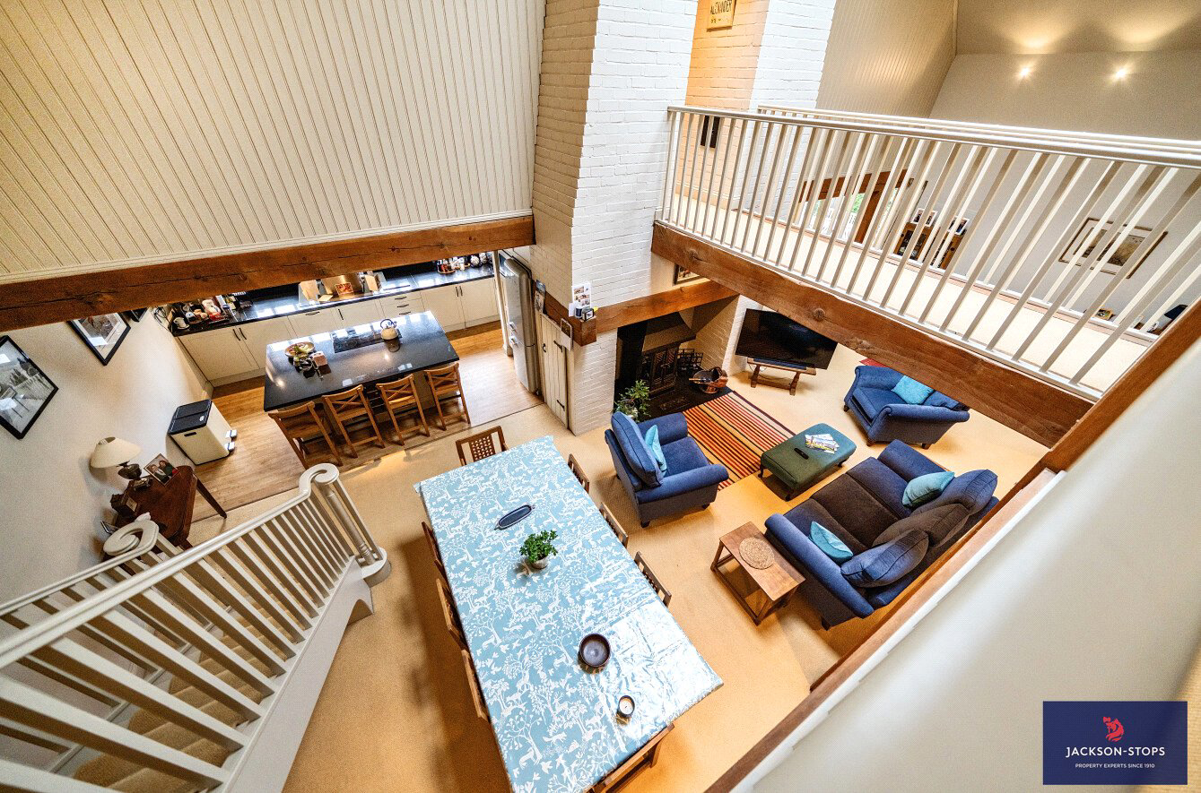 Galleried Landing B