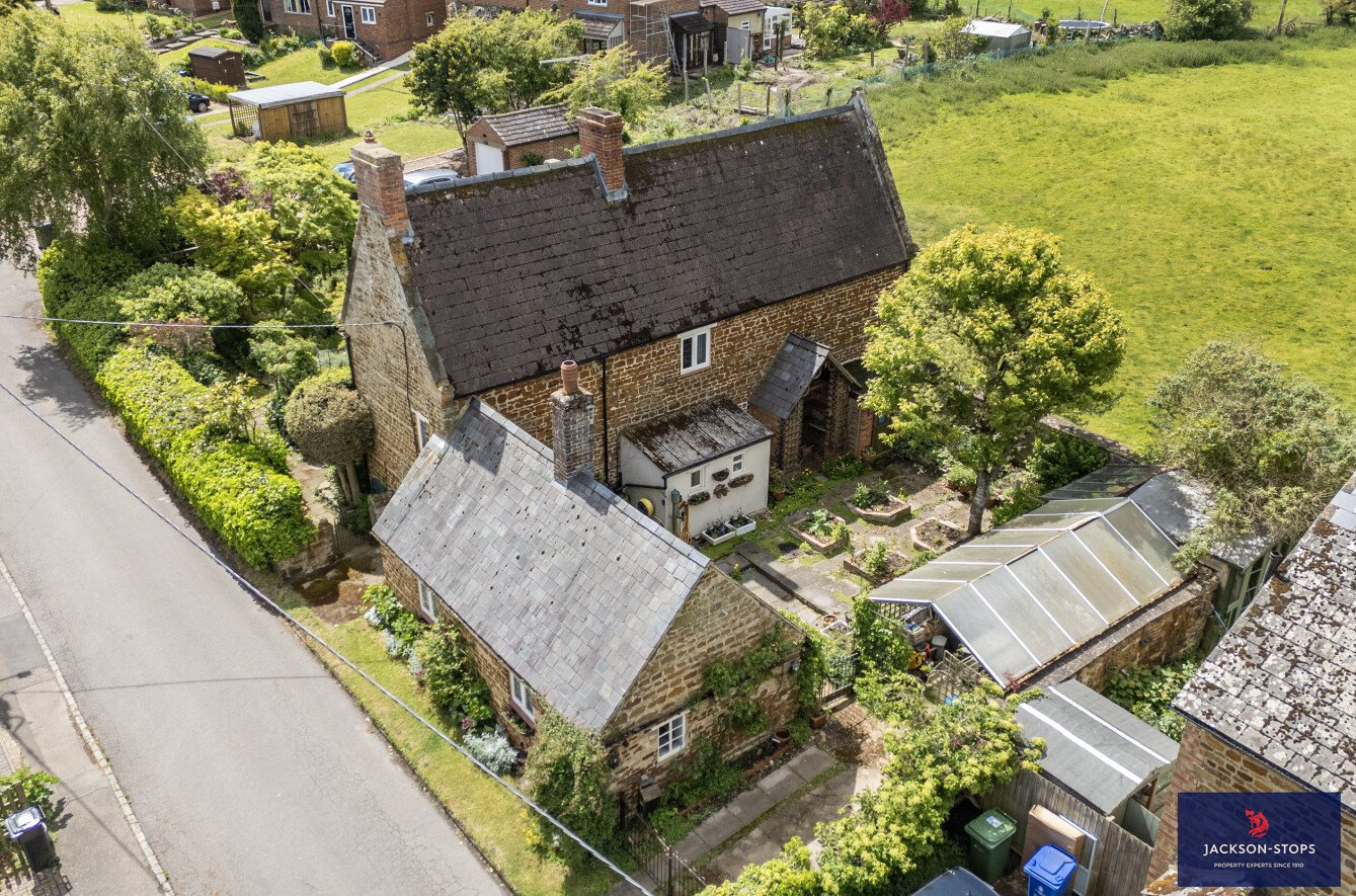 Lodge Road, Little Houghton, Northamptonshire, NN7, photo 2