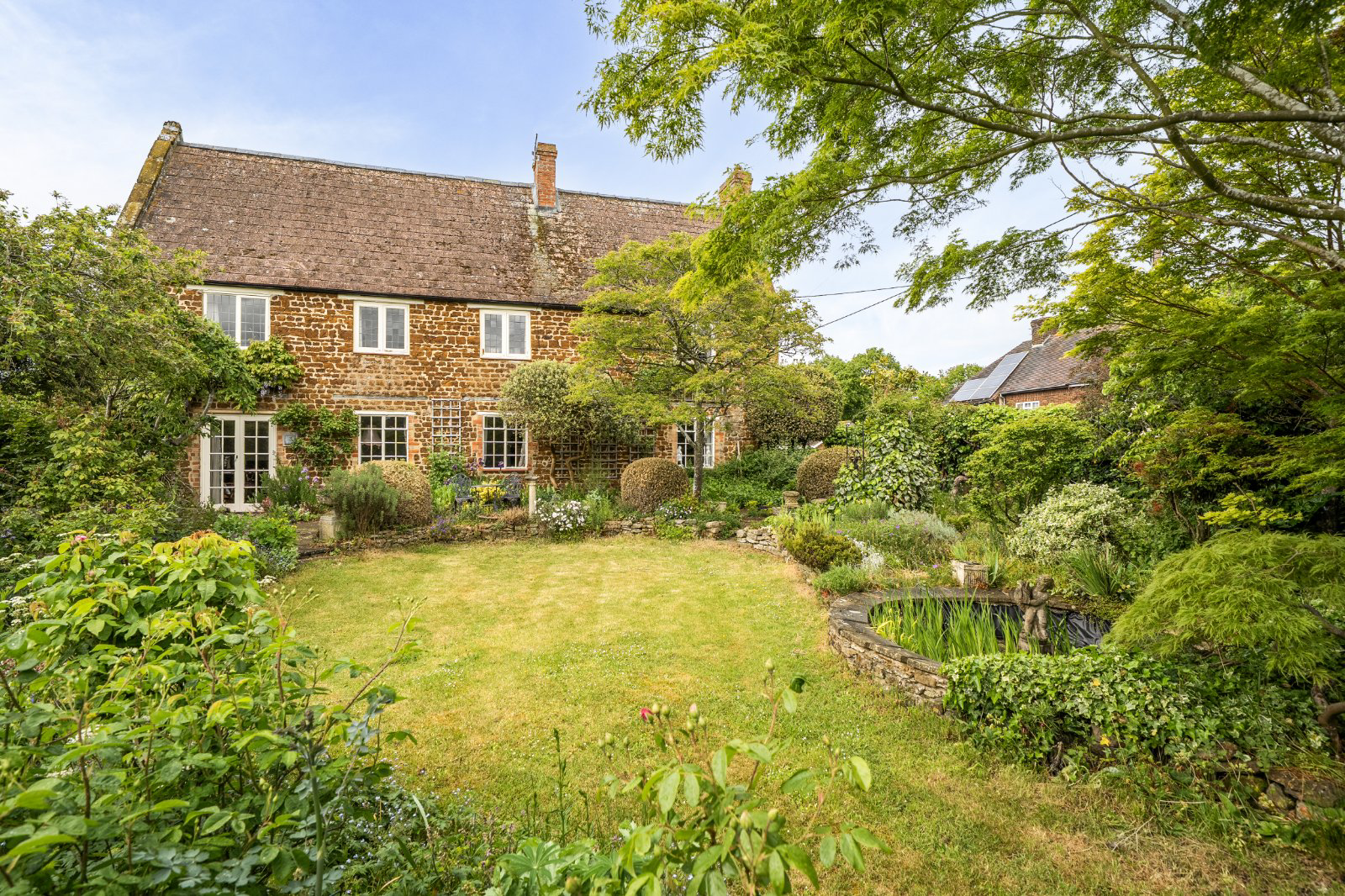 Lodge Road, Little Houghton, Northamptonshire, NN7