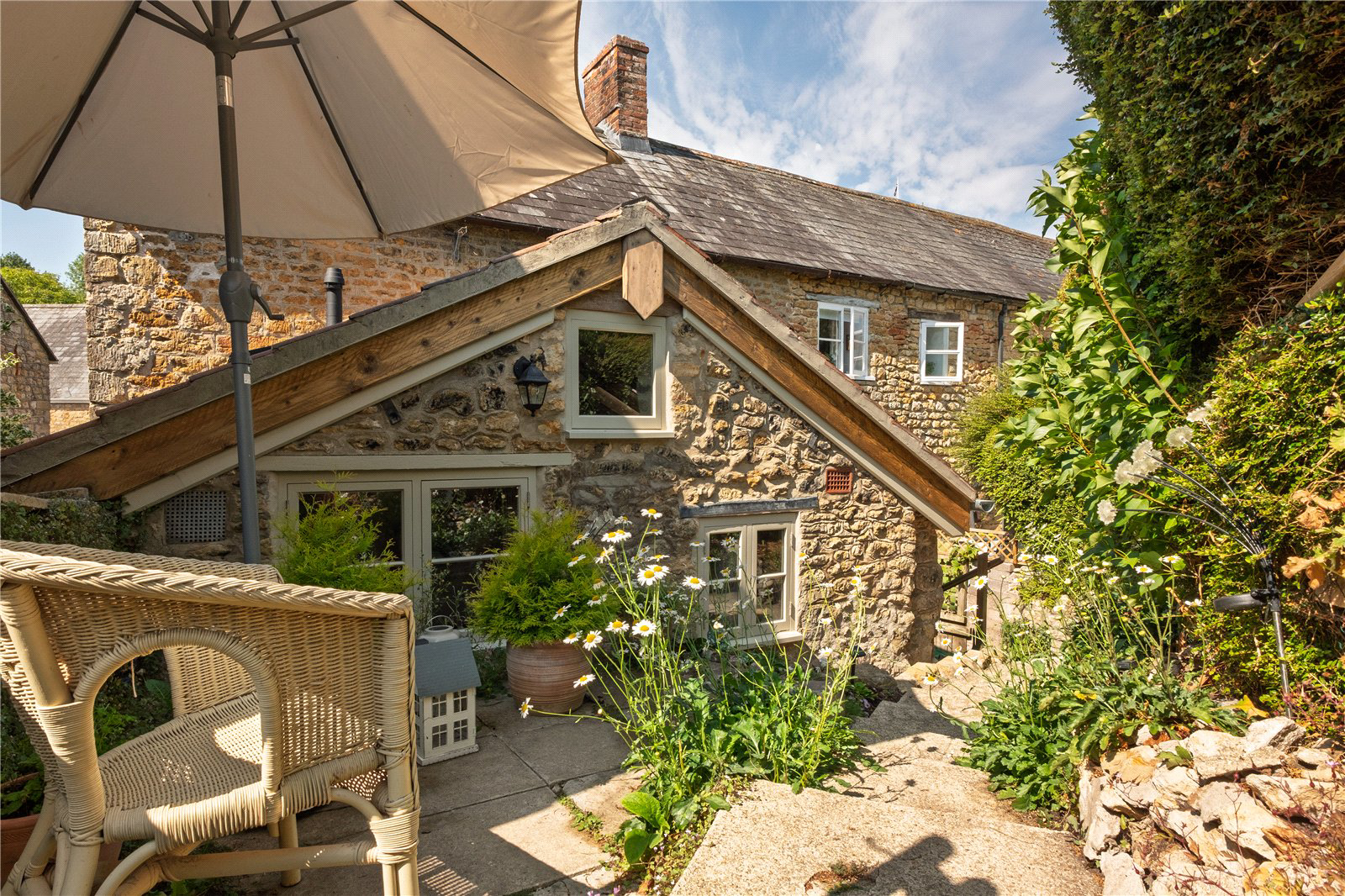 St. Mary Well Street, Beaminster, Dorset, DT8, photo 2