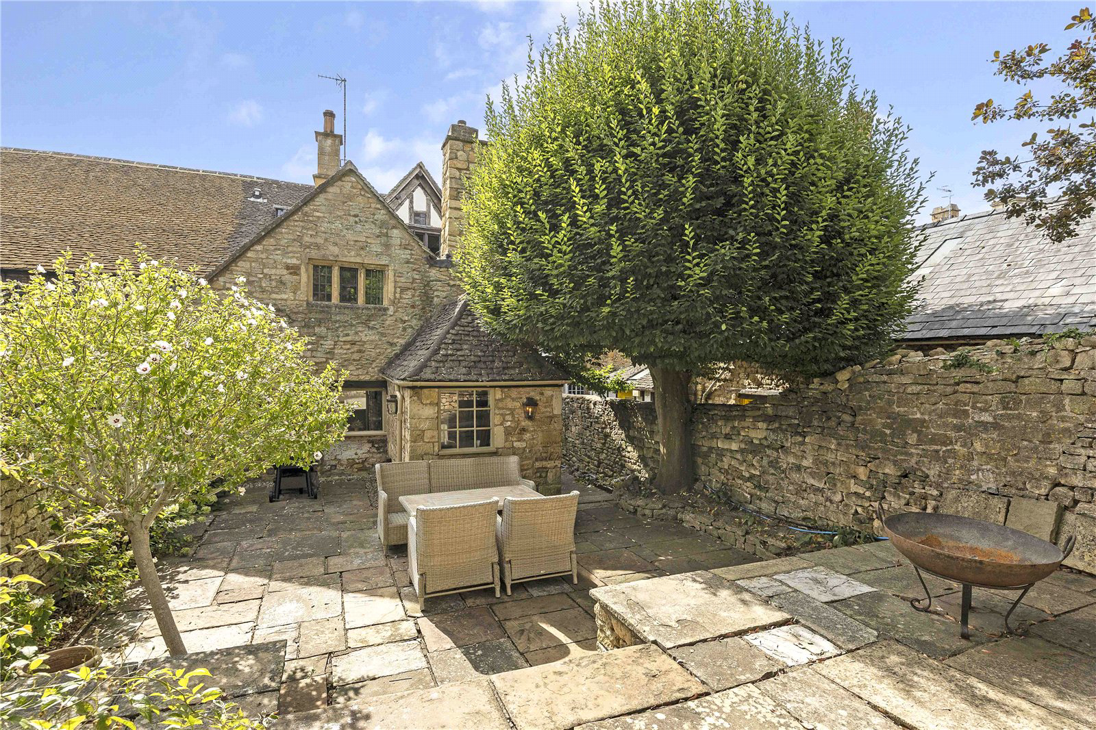 High Street, Chipping Campden, GL55, photo 25