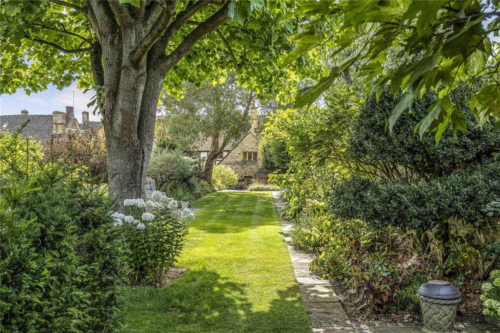 High Street, Chipping Campden, GL55, photo 3
