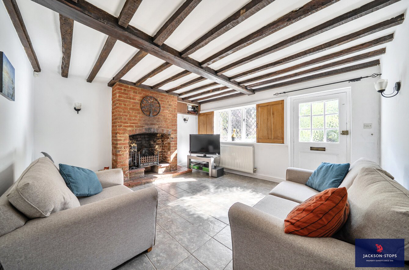 High Street, Tingrith, Bedfordshire, MK17, photo 2