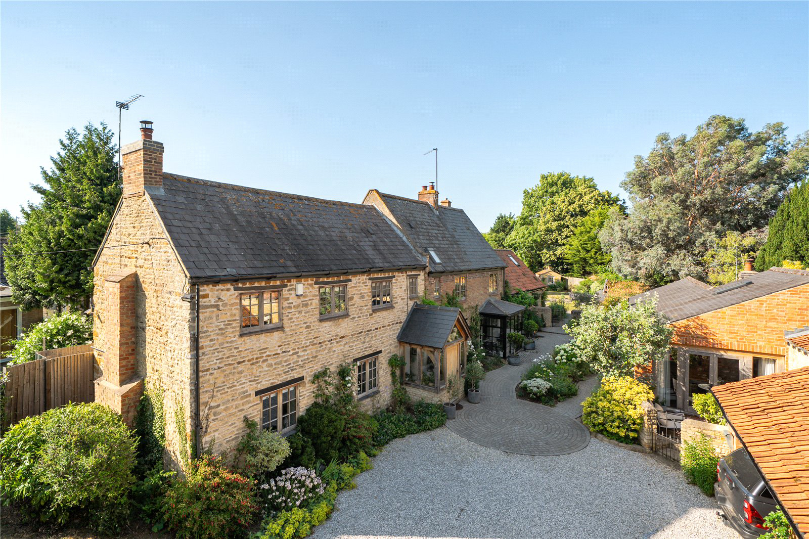 Carpenters Yard, Orlingbury, Northamptonshire, NN14