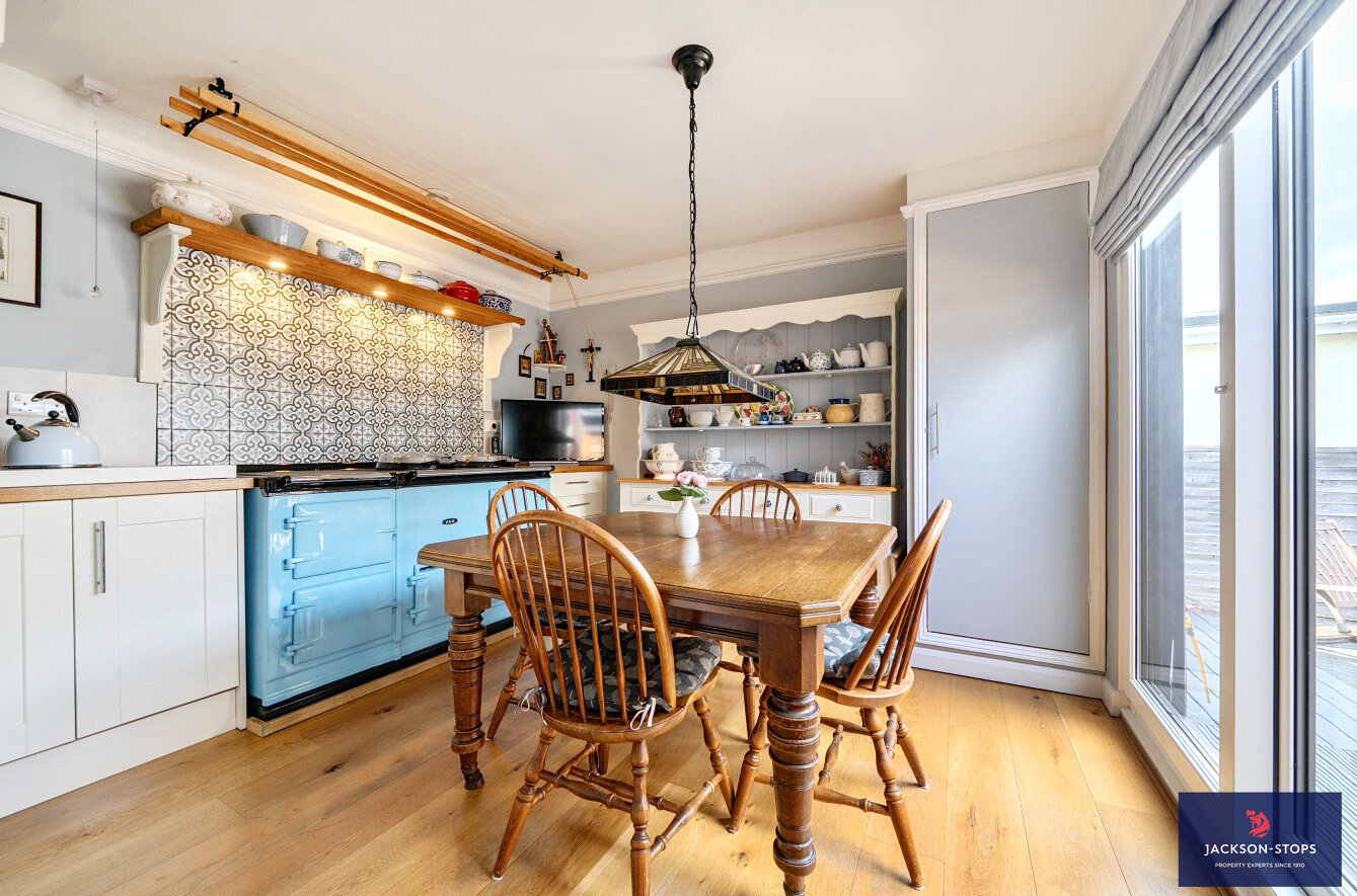 Breakfast Room