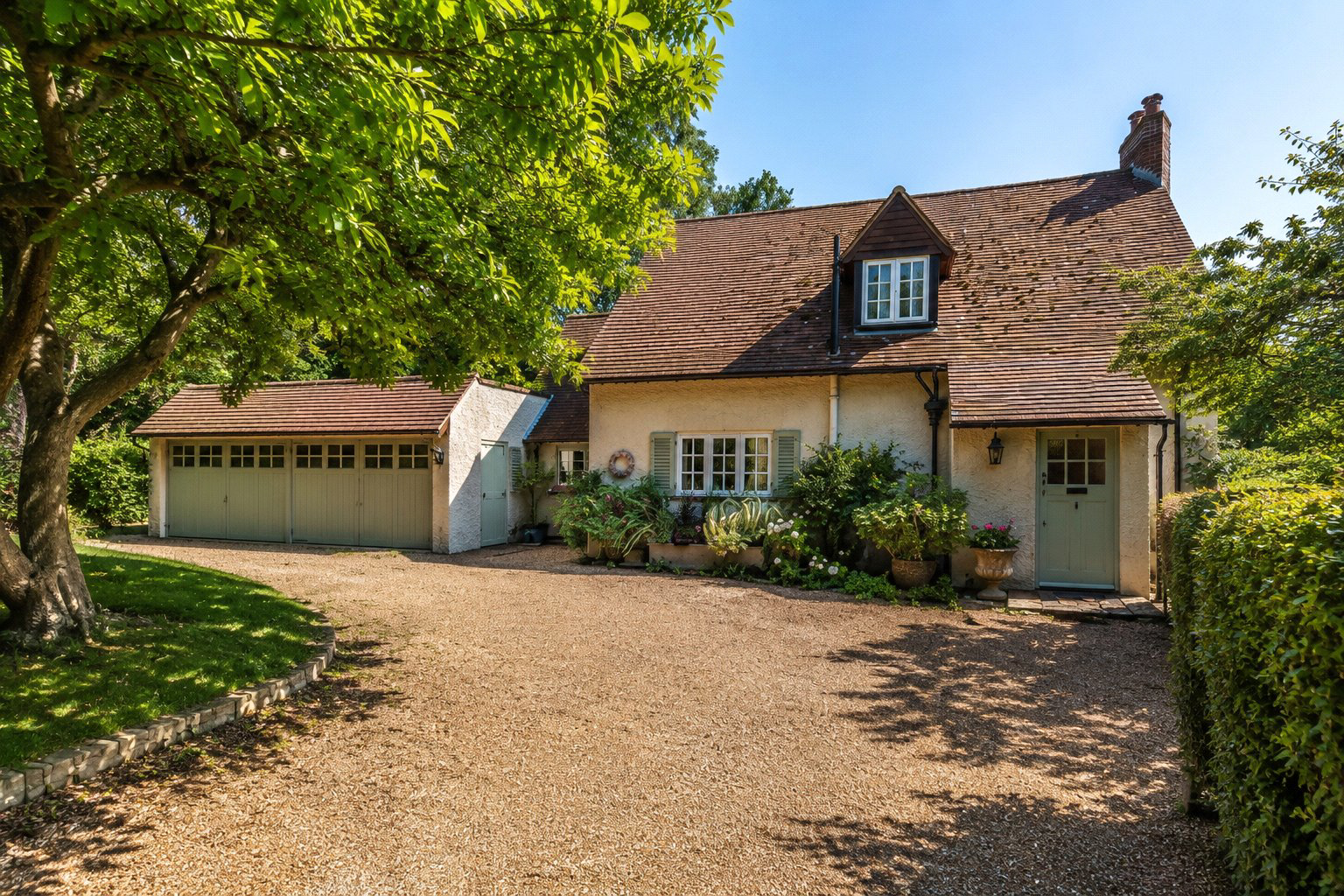 Pastens Road, Limpsfield, Oxted, Surrey, RH8