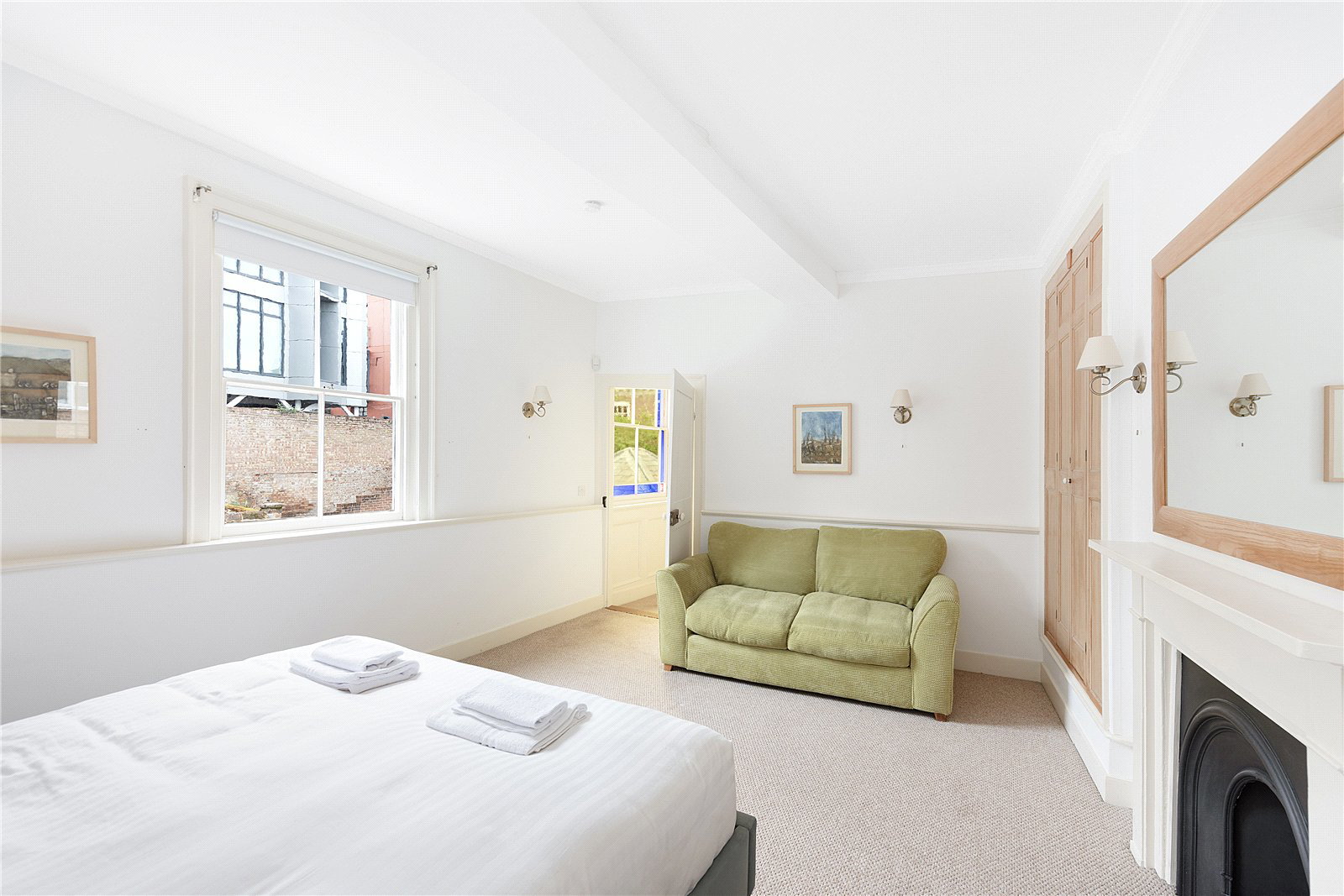 Angel Hill, Bury St Edmunds, Suffolk, IP33, photo 22
