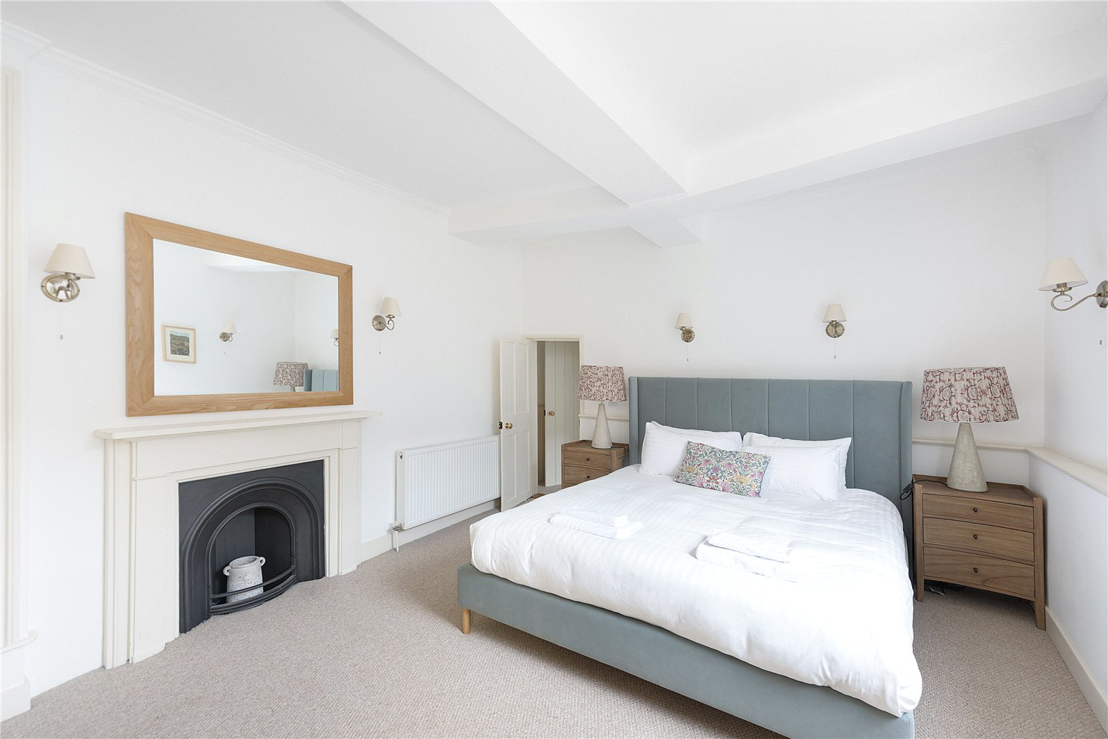 Angel Hill, Bury St Edmunds, Suffolk, IP33, photo 19