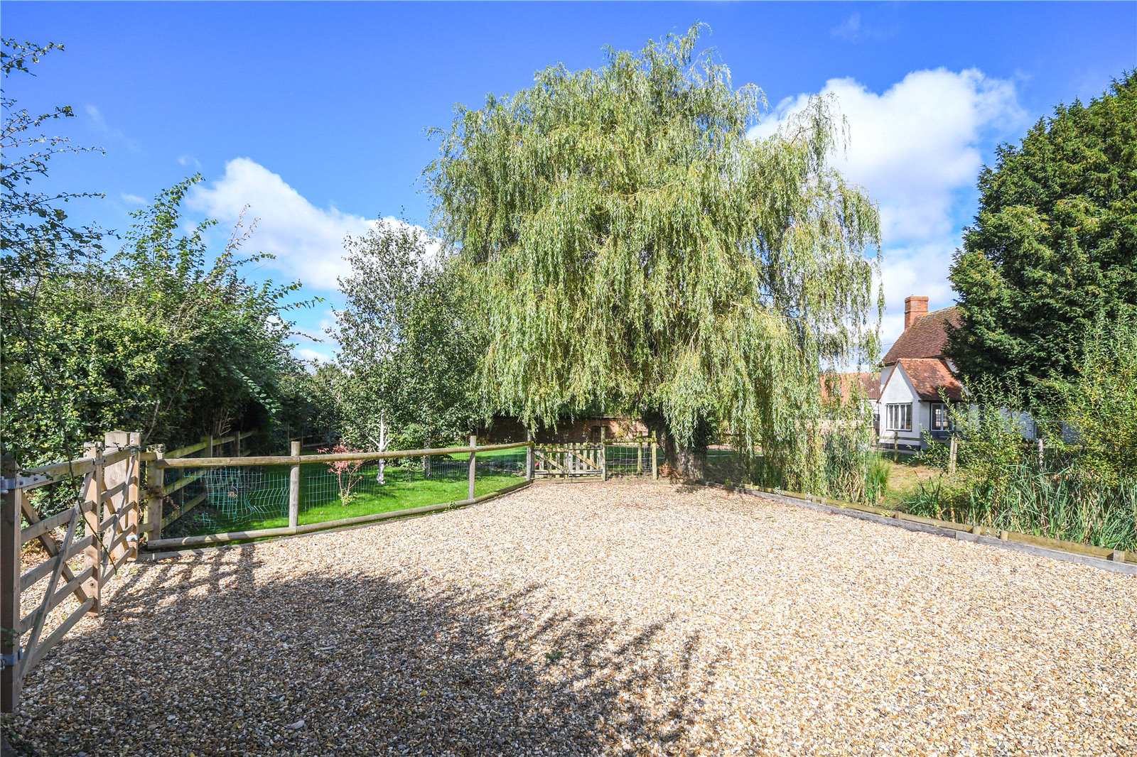 Watch House Green, Felsted, Dunmow, Essex, CM6, photo 23