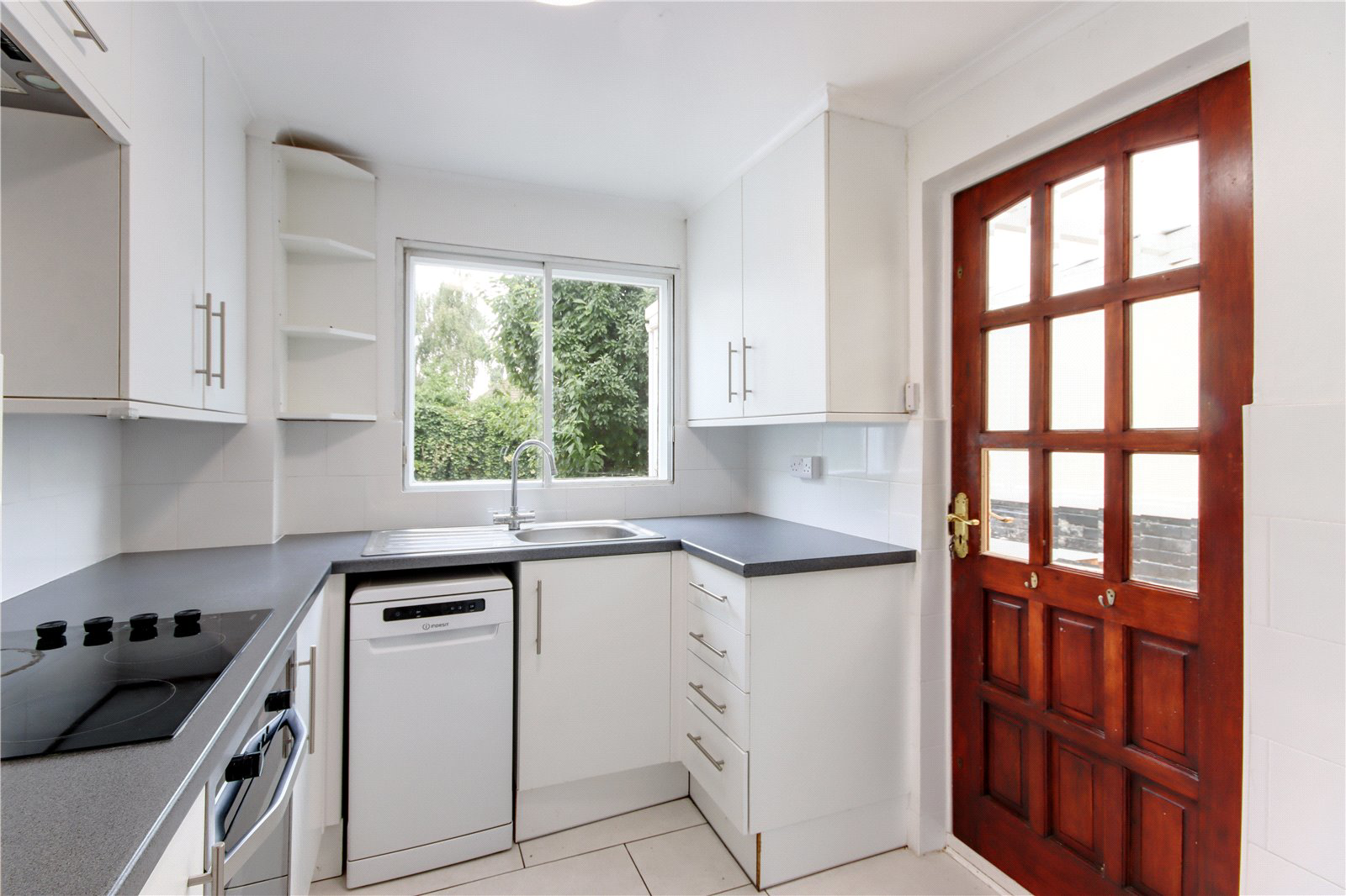 Pontoise Close, Sevenoaks, Kent, TN13, photo 3