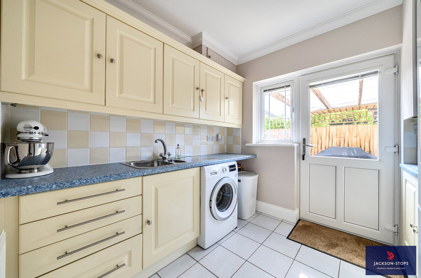 Anchor Drive, Northampton, Northamptonshire, NN2, photo 15
