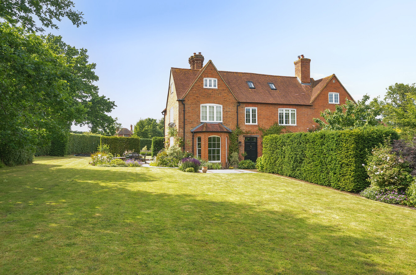 Sutton Park, Sutton Green, Guildford, GU4