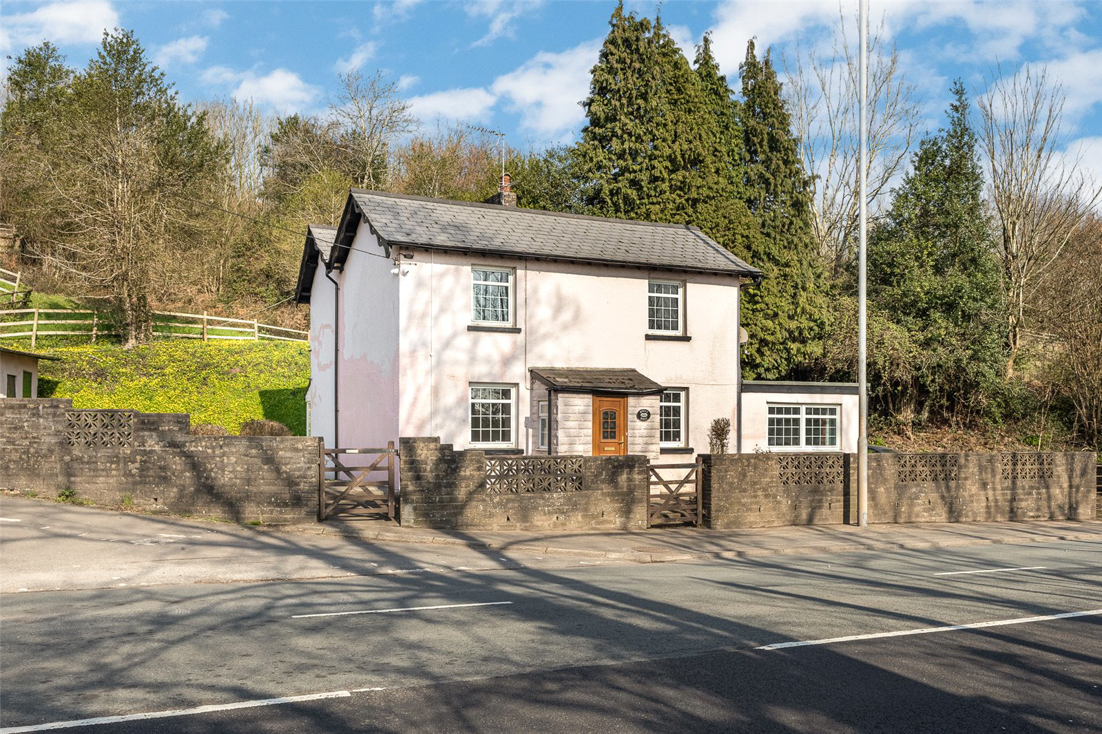 Newport Road, Coedkernew, NP10