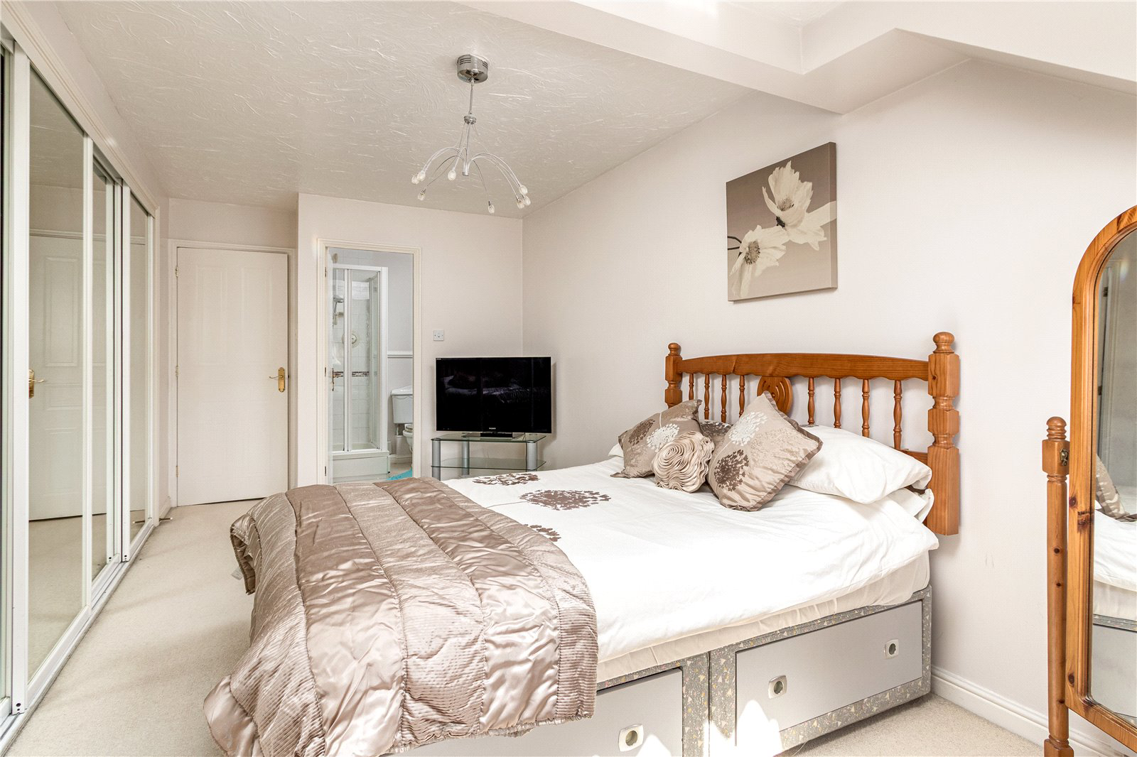 Oakfields, Marshfield, Cardiff, CF3, photo 14