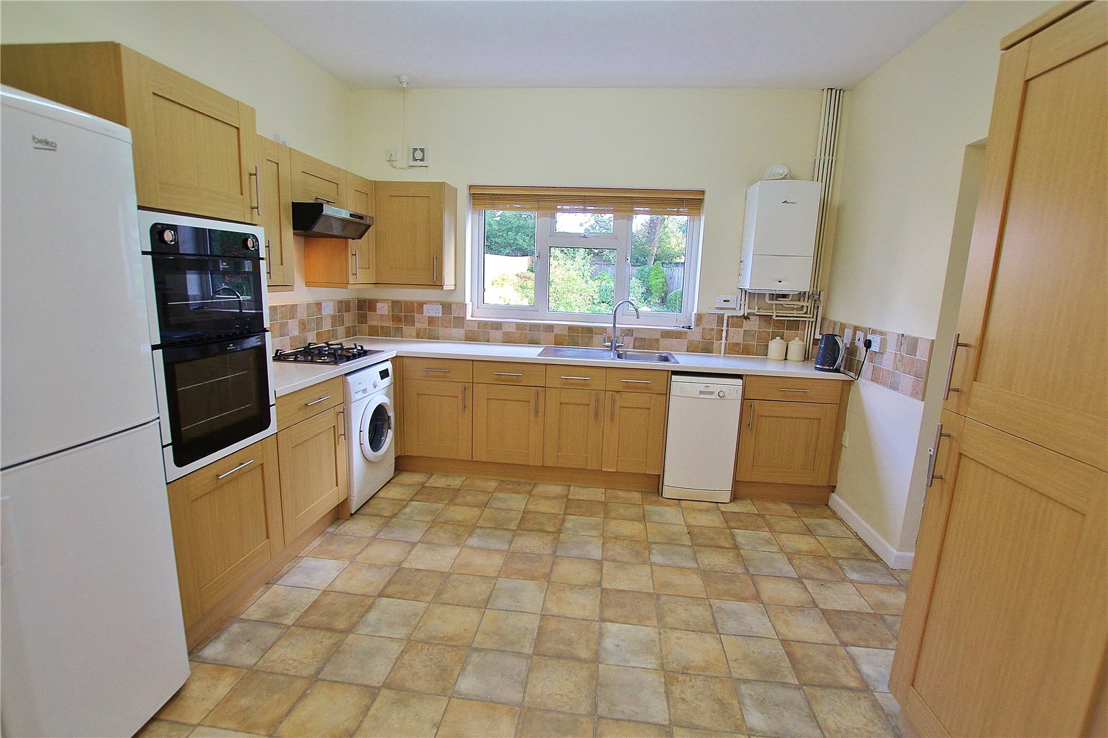 Llandennis Road, Roath Park, Cardiff., CF23, photo 4