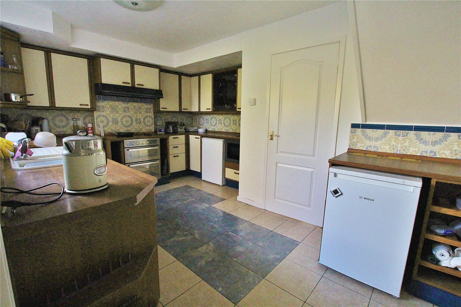 Pennant Crescent, Lakeside, Cardiff, CF23, photo 6