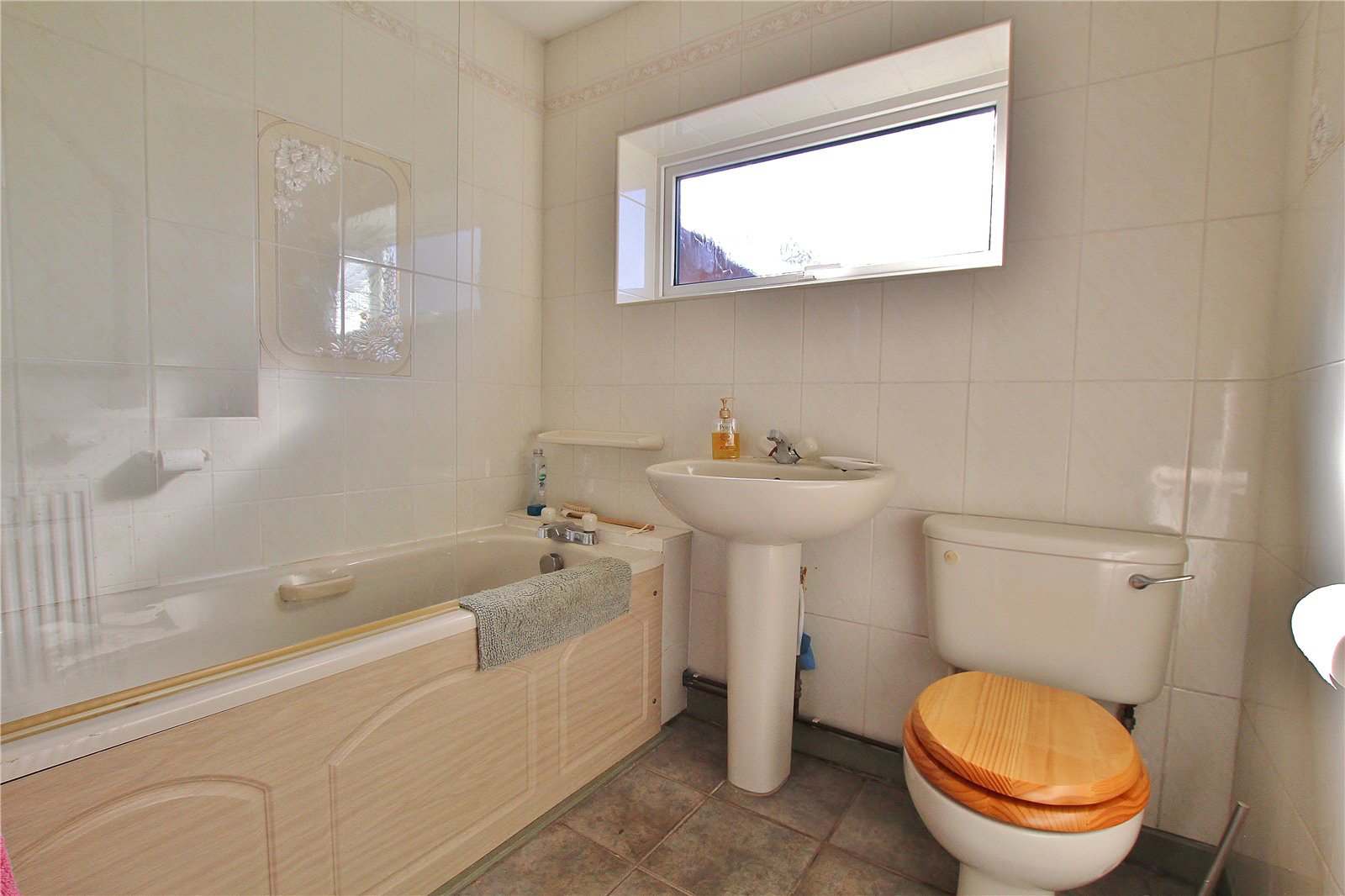 Pennant Crescent, Lakeside, Cardiff, CF23, photo 11