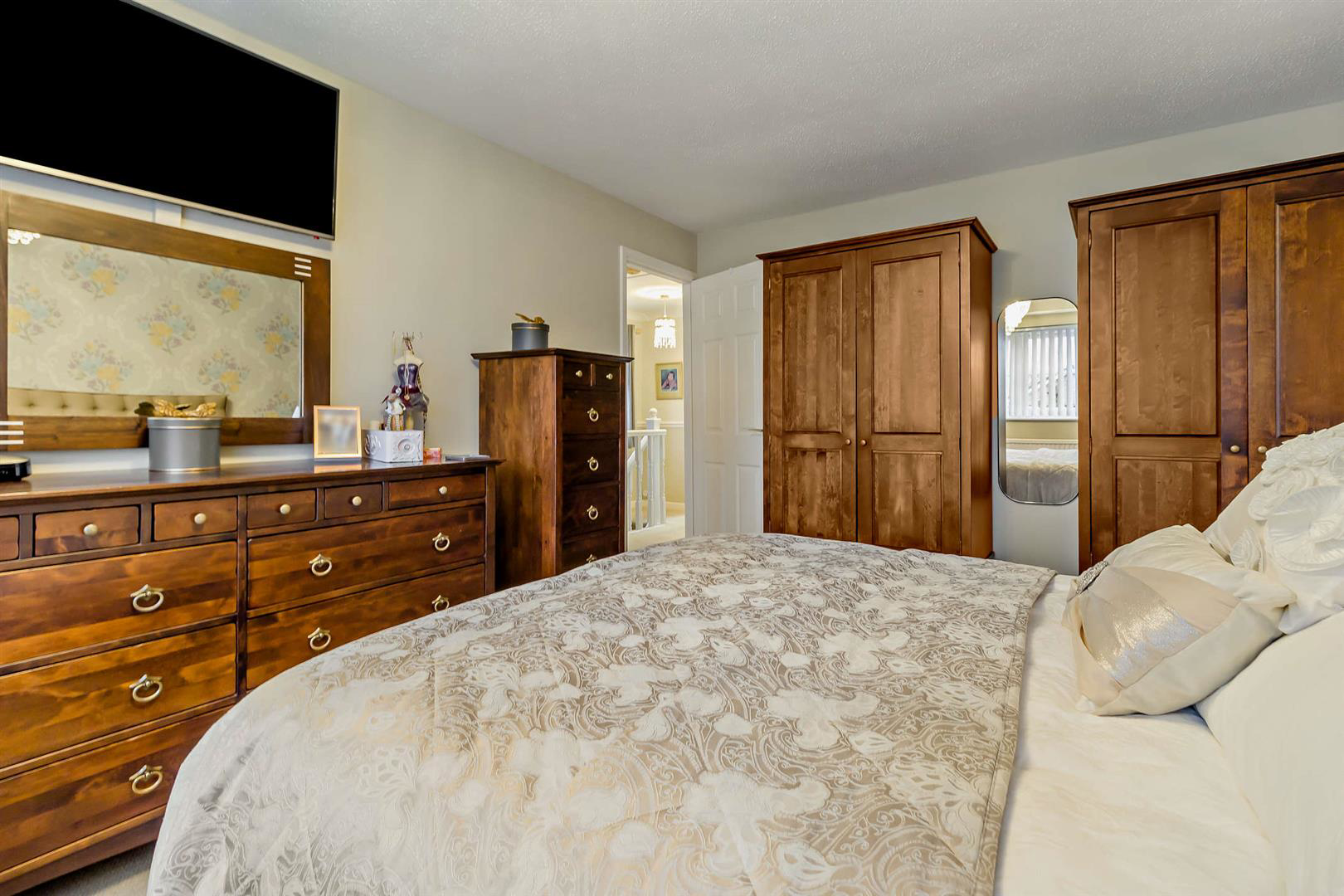 8676901-interior03-800.jpg