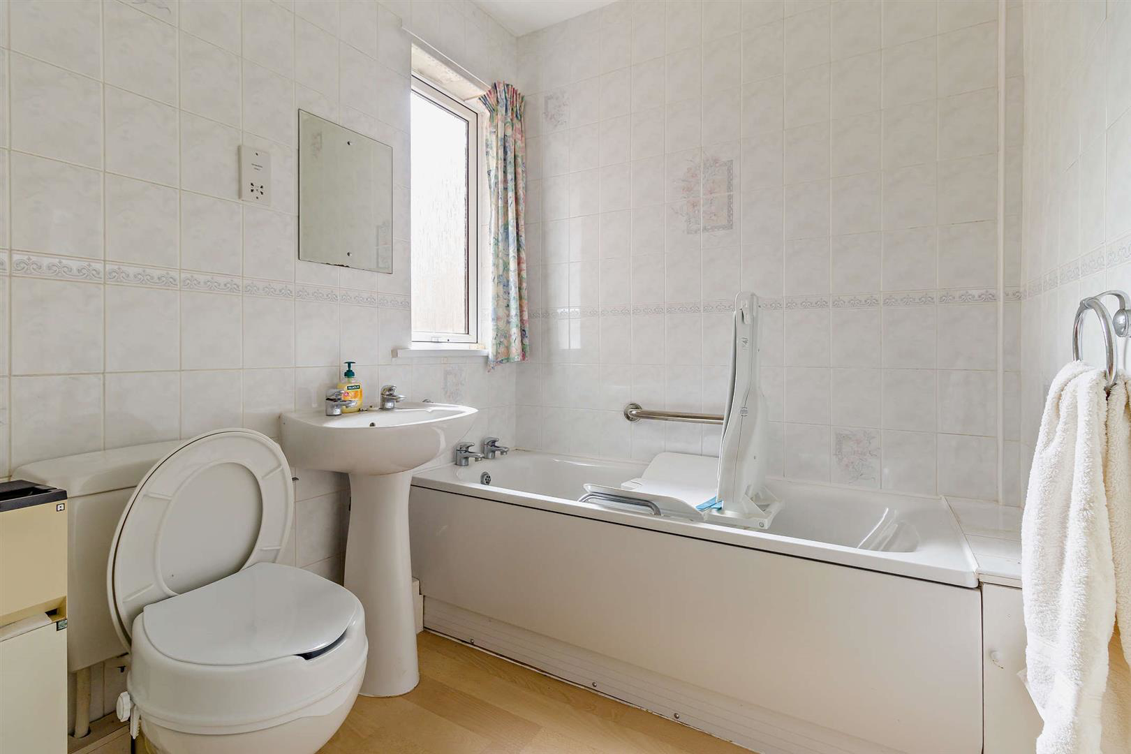 8689200-interior04-800.jpg
