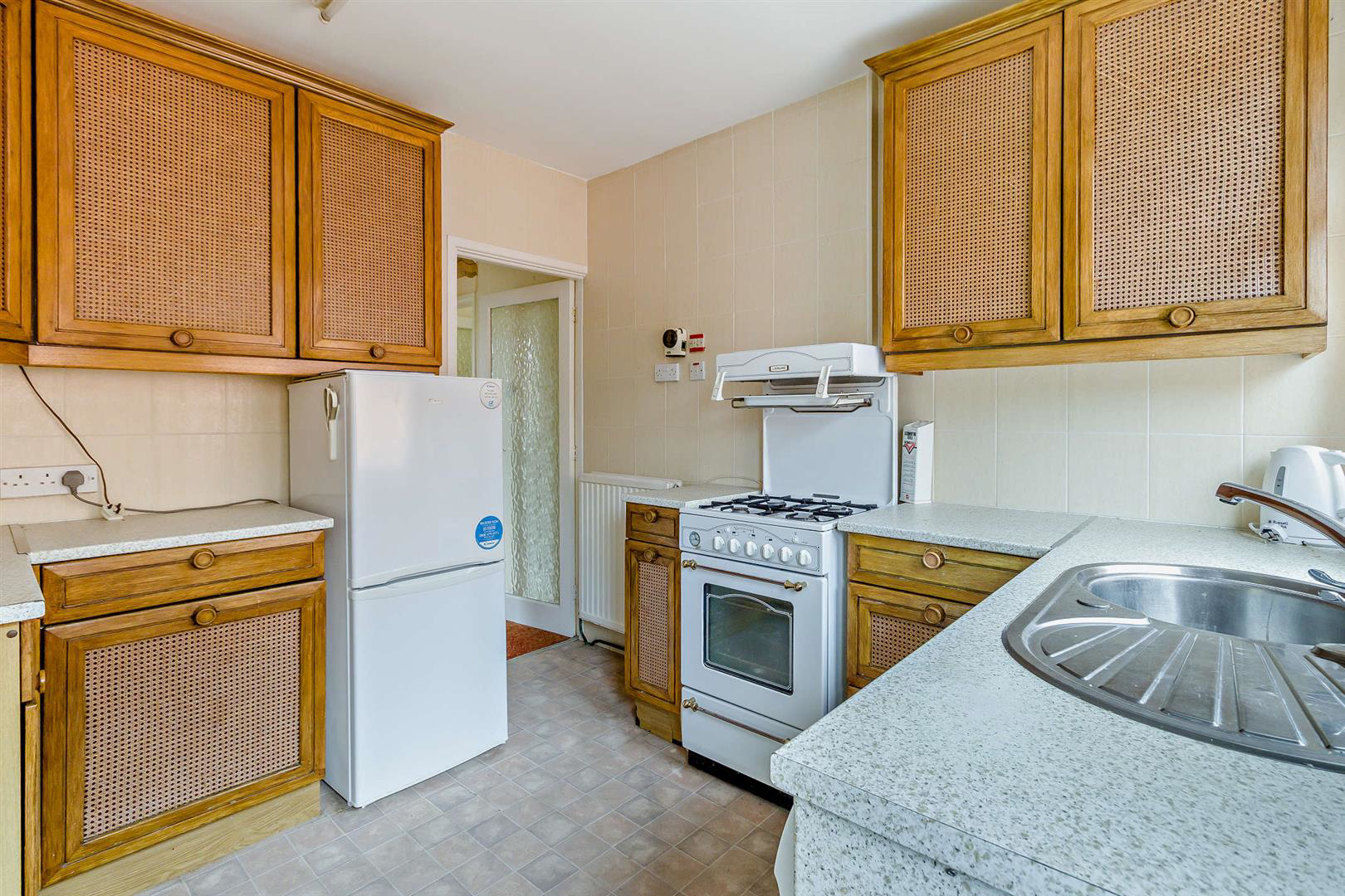 8689200-interior09-800.jpg