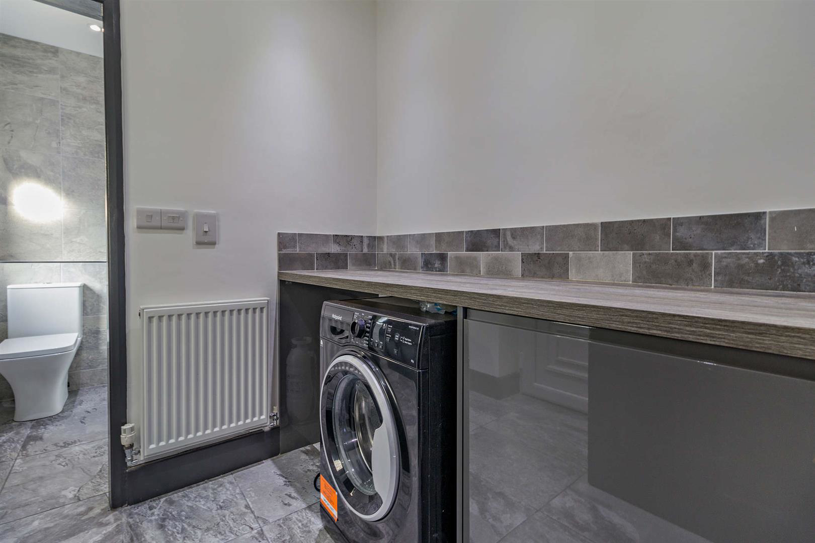 8702504-interior01-800.jpg
