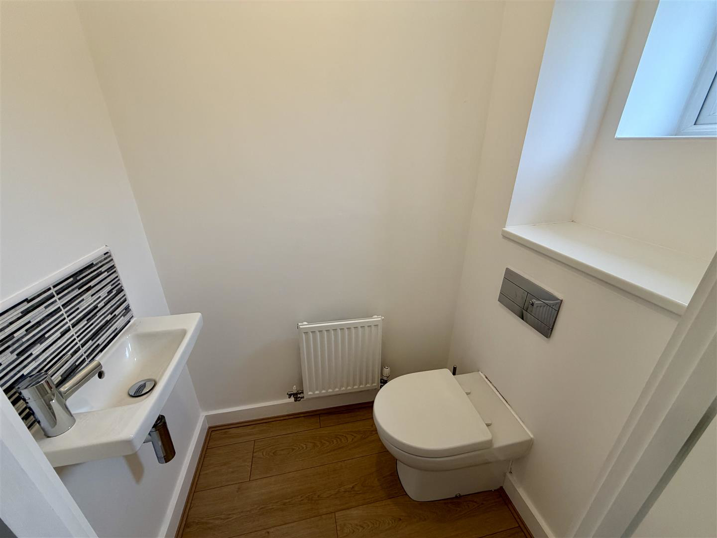 Swan Road, Lakeside, Doncaster, photo 5