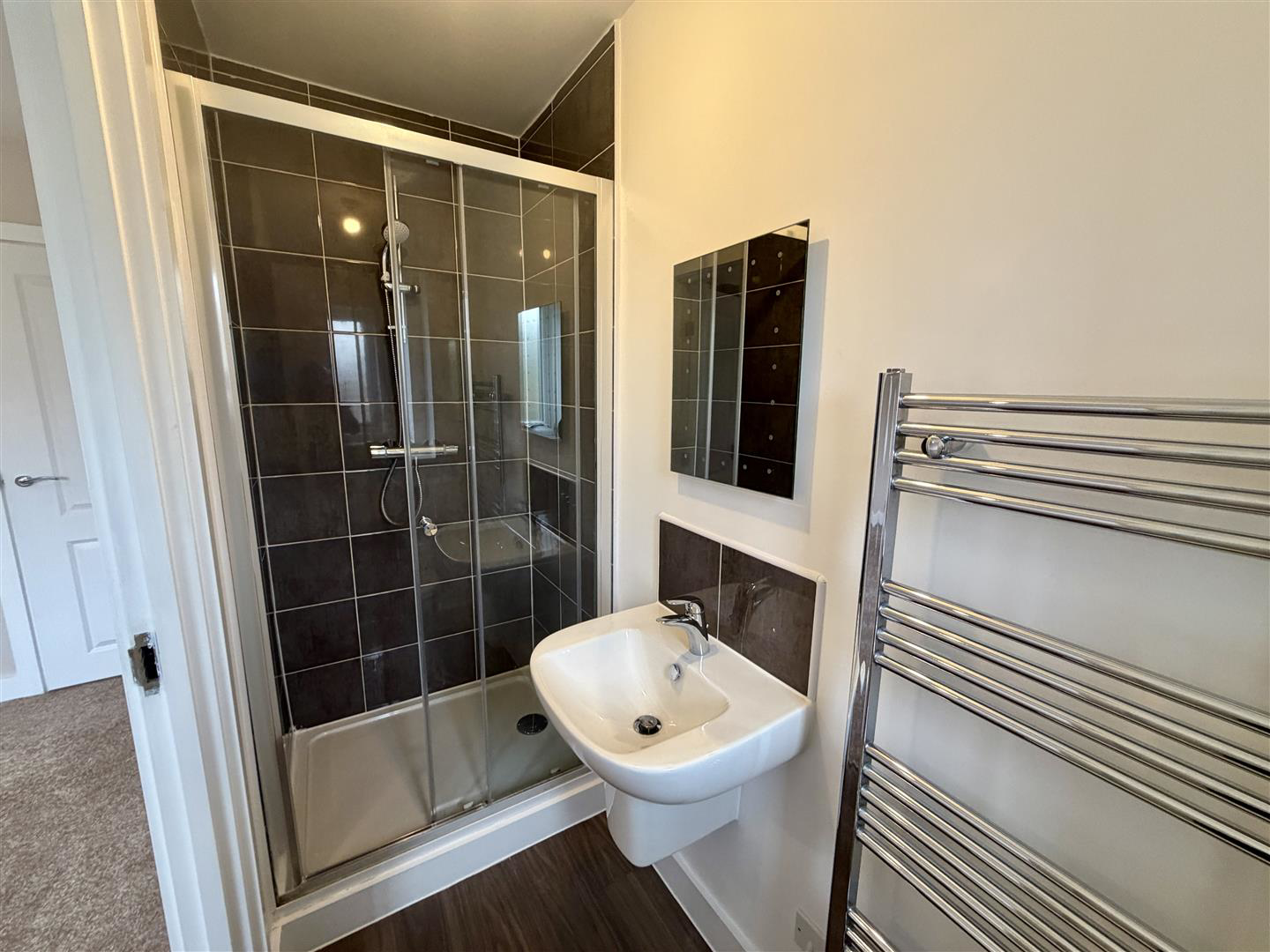 Swan Road, Lakeside, Doncaster, photo 7