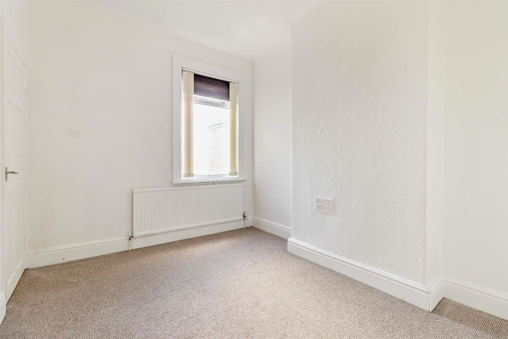 Springwell Lane, Balby, Doncaster, photo 6